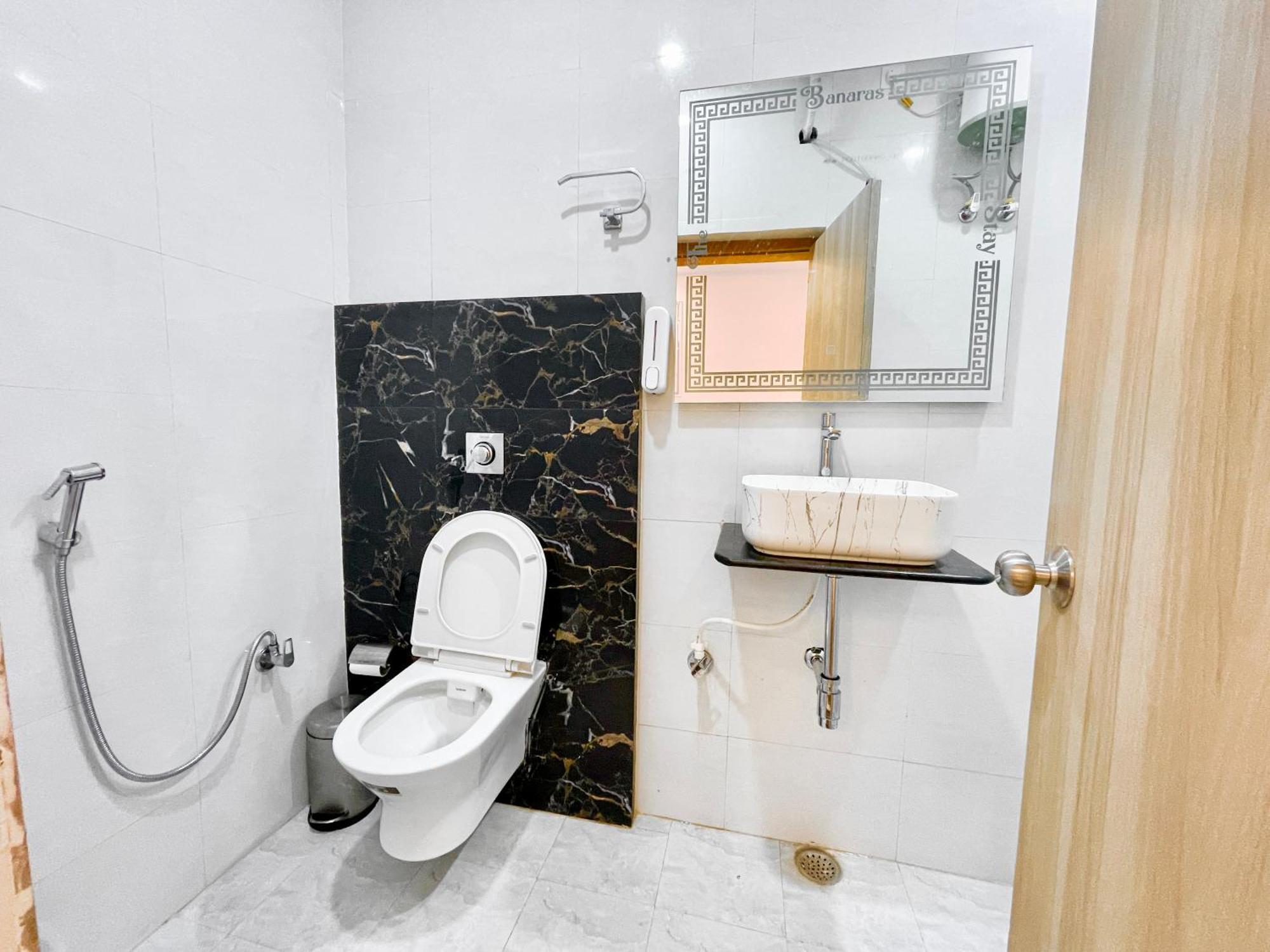 Hotel The Banaras ! होटल द बनारस स्टे, பனாரஸ் தங்கும் ஹோட்டல்f, Air-conditioned With Off Site Parking Availability, Near Kashi Vishwanath Temple, And Ganga Ghat Varanasi