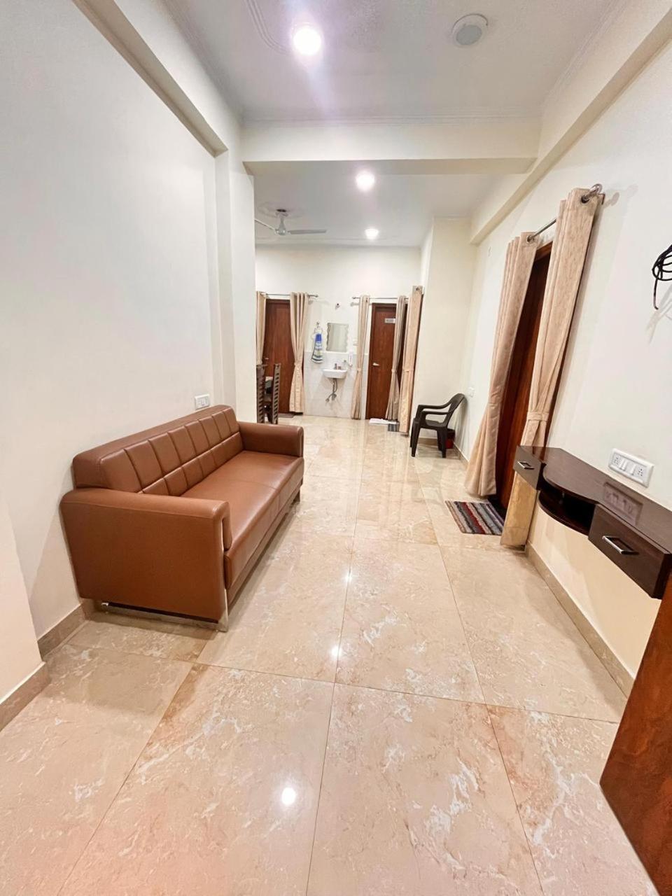 Hotel Shri Ram Paying