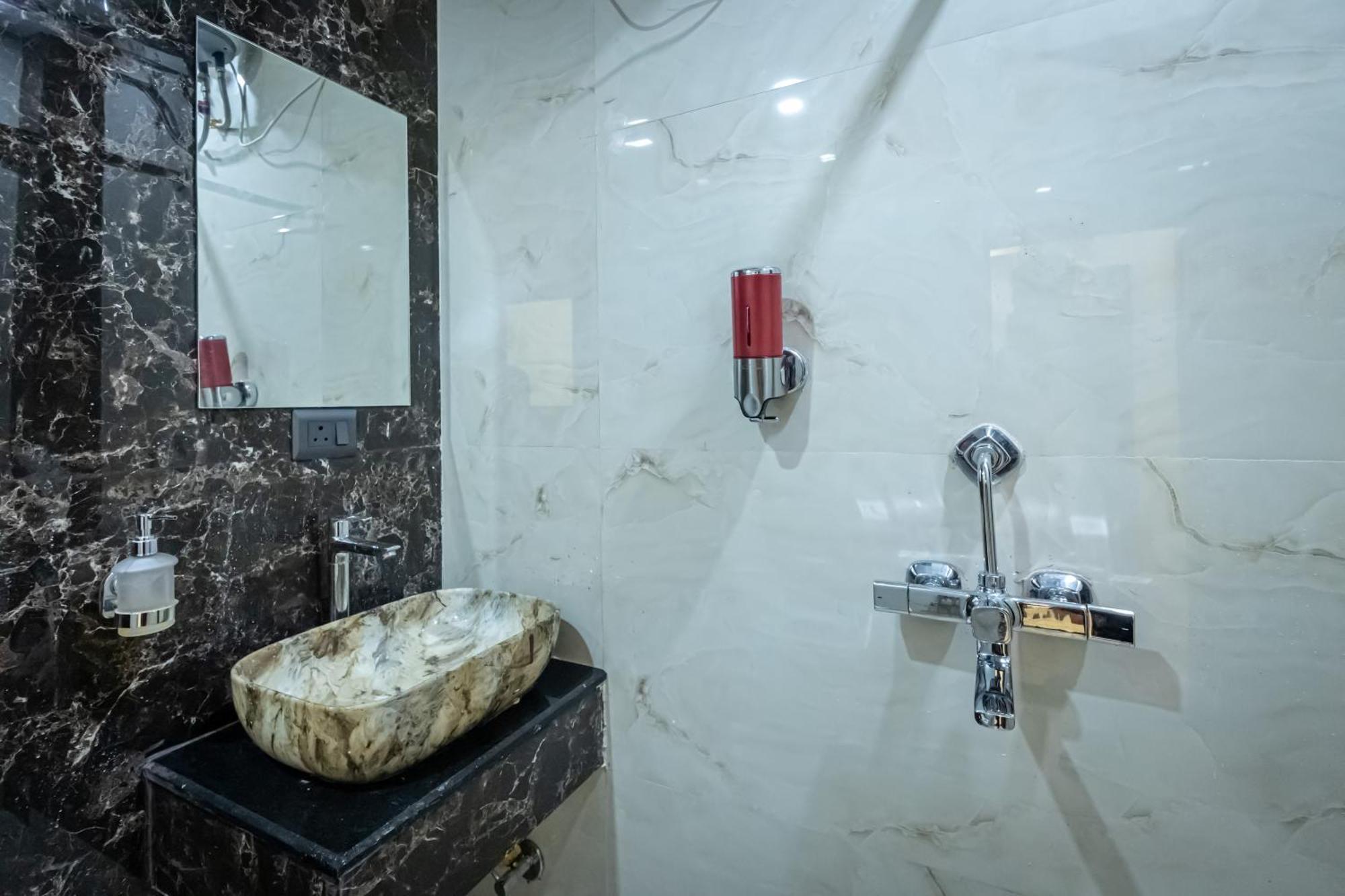 The Satnam Inn Varanasi