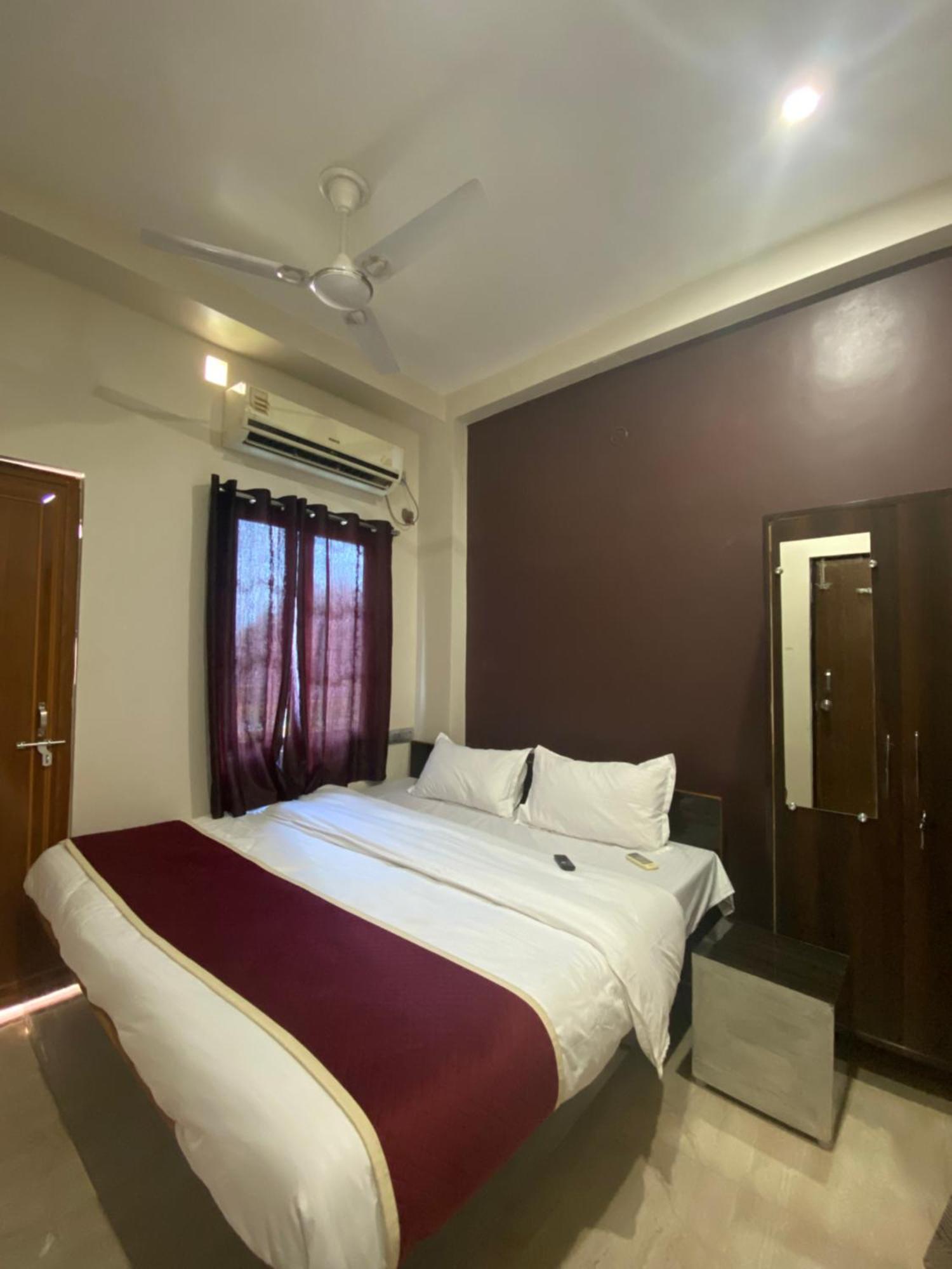 Shri Hari Kunj P Guest house Varanasi