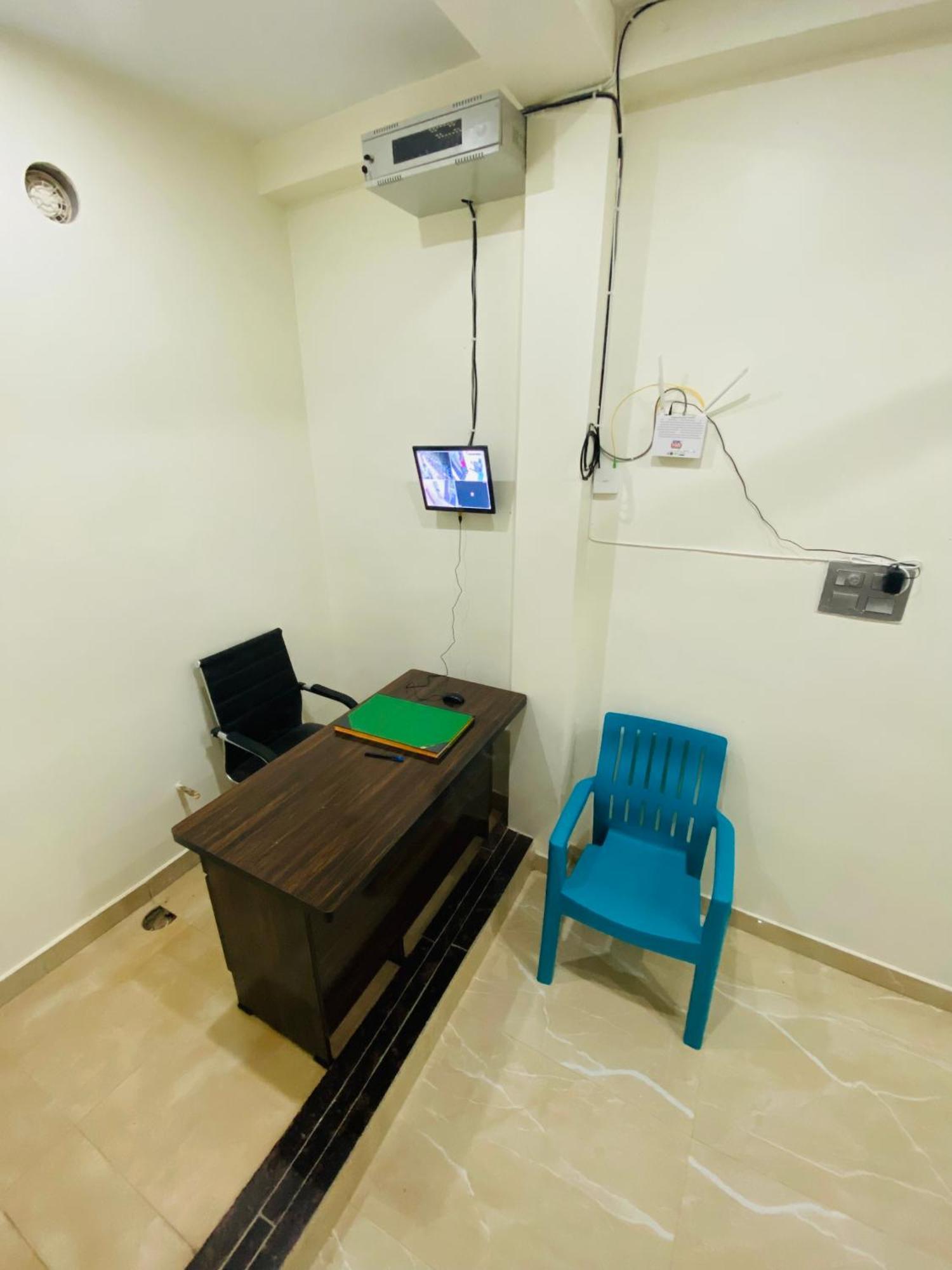 Guest house Shri Hari Kunj P Varanasi