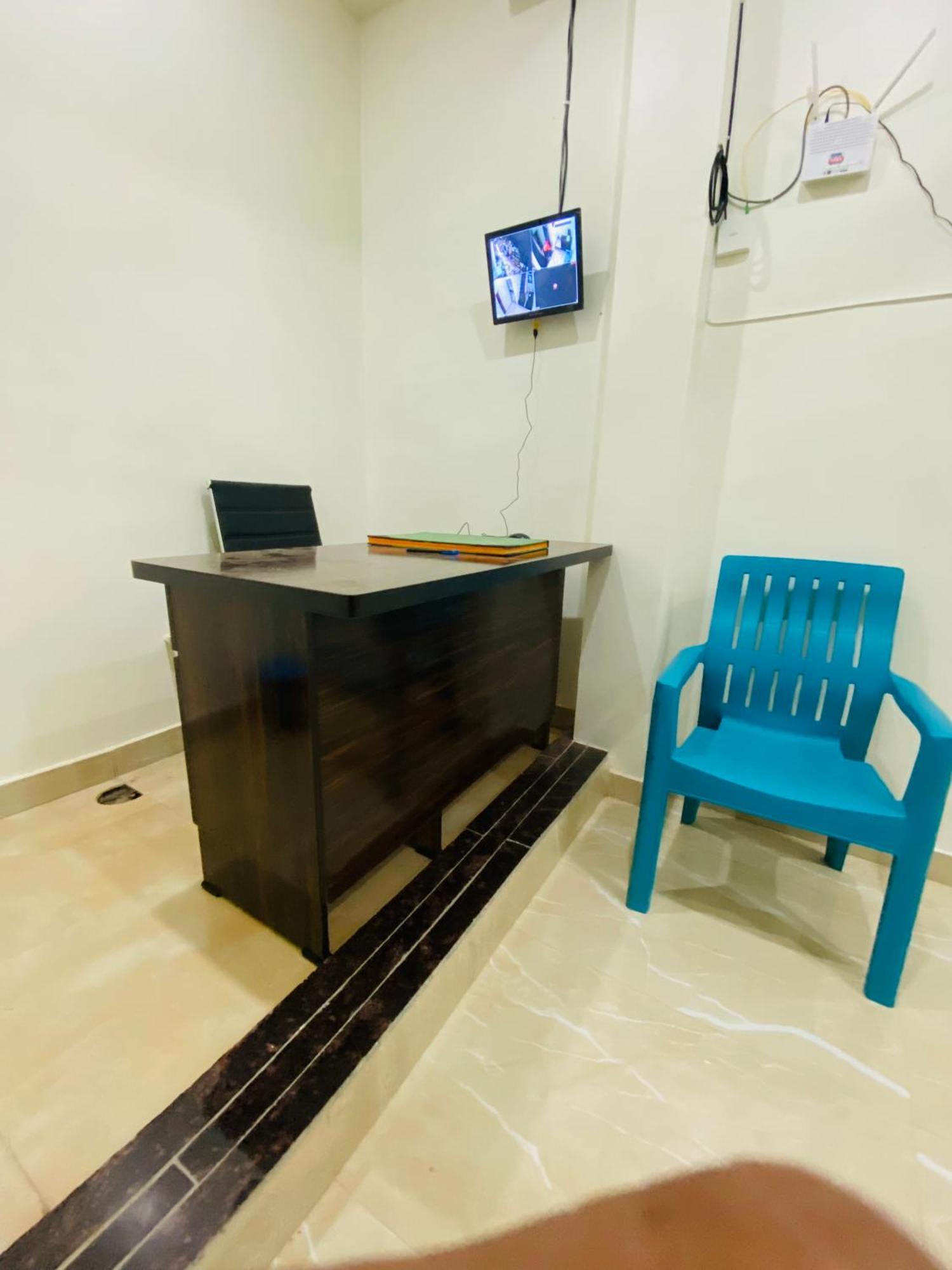 Guest house Shri Hari Kunj P Varanasi