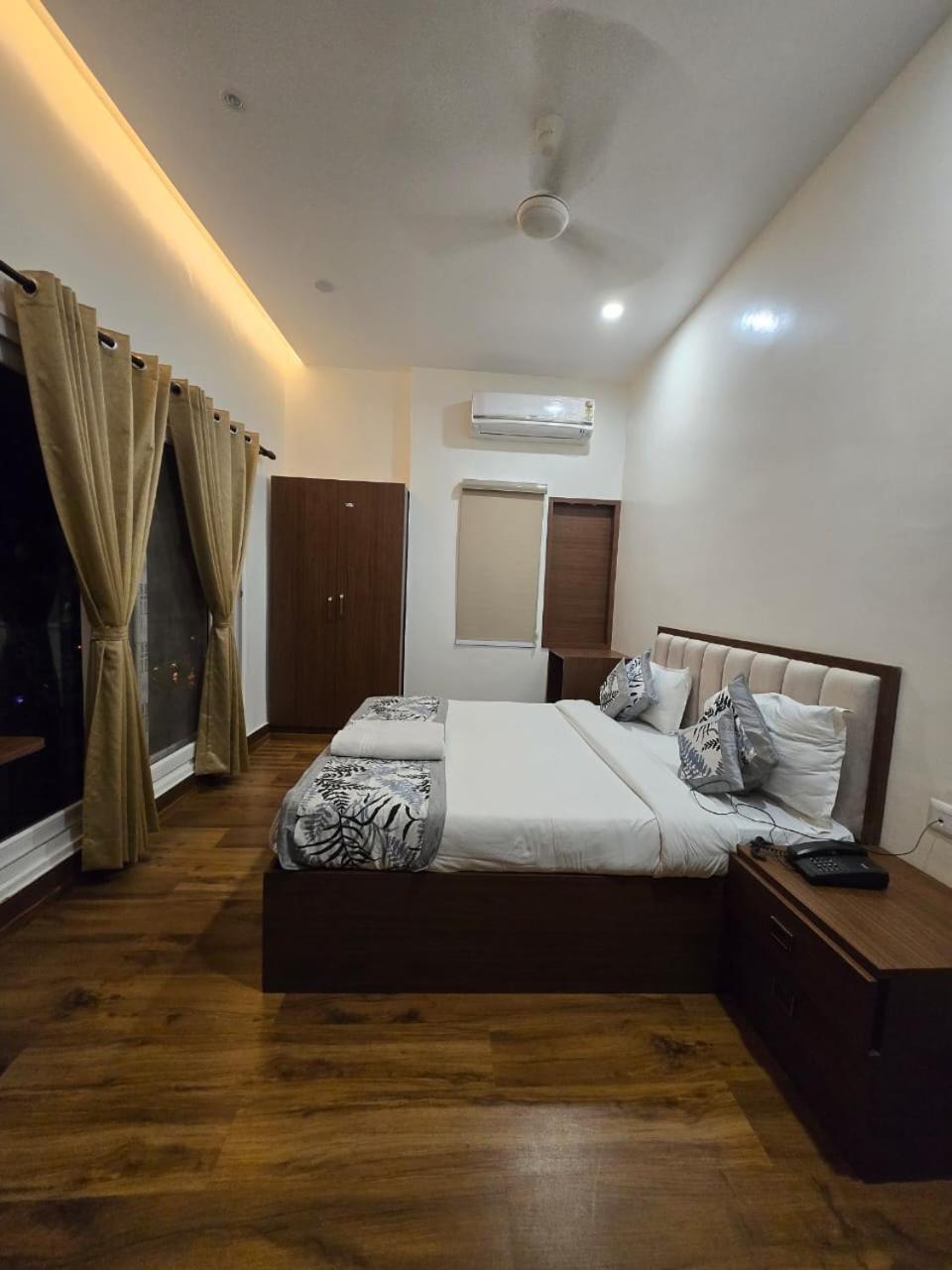 A Palace On River Hotel Varanasi