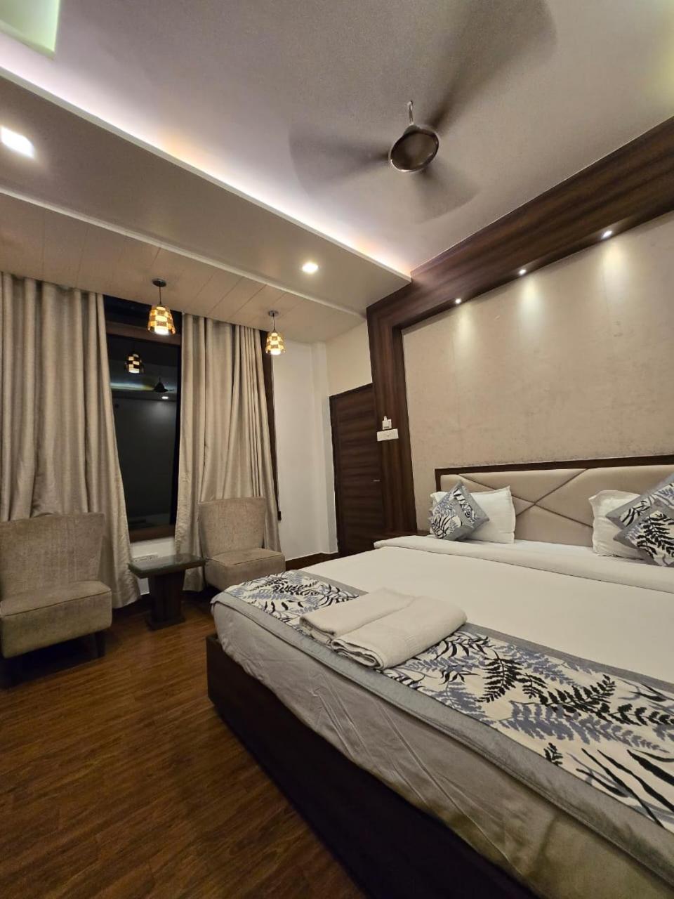 Hotel A Palace On River Varanasi