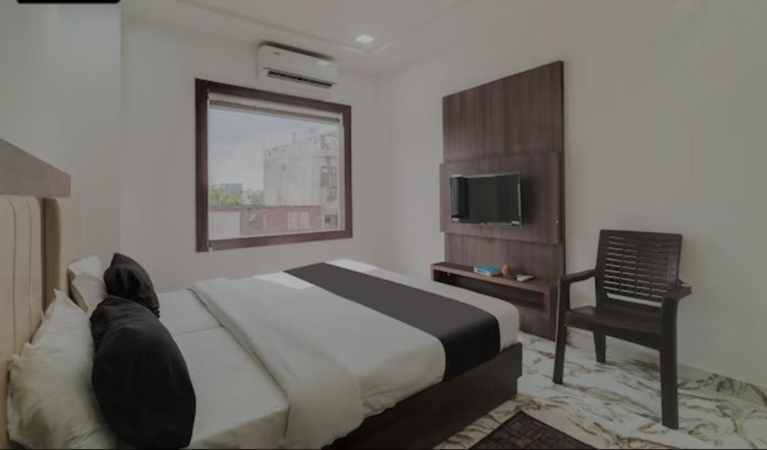 Mahaveer Palace Hotel