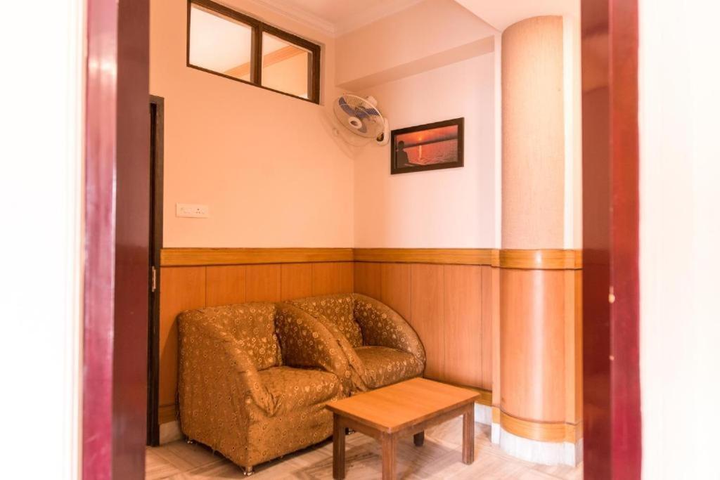 Hotel Mahaveer Palace