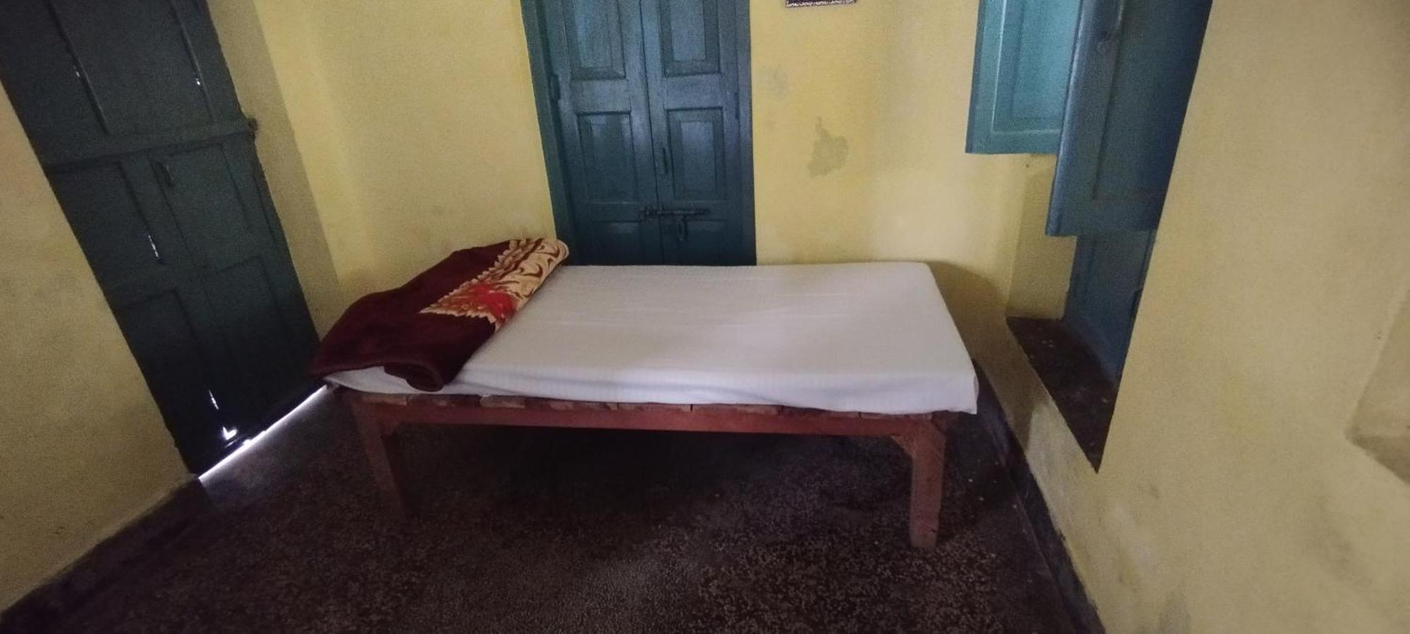 Viswanatham * Varanasi