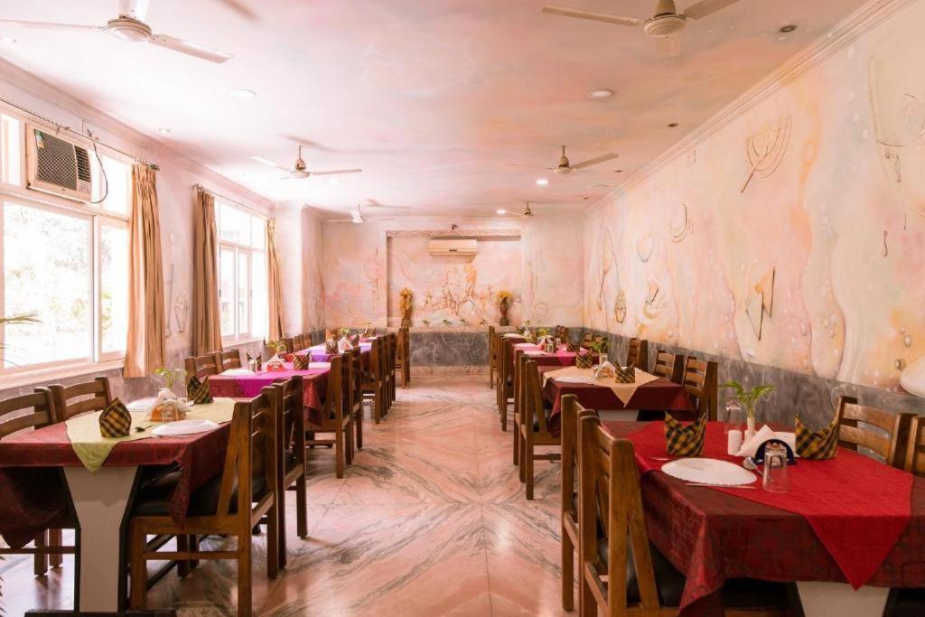 Mahaveer Palace Varanasi