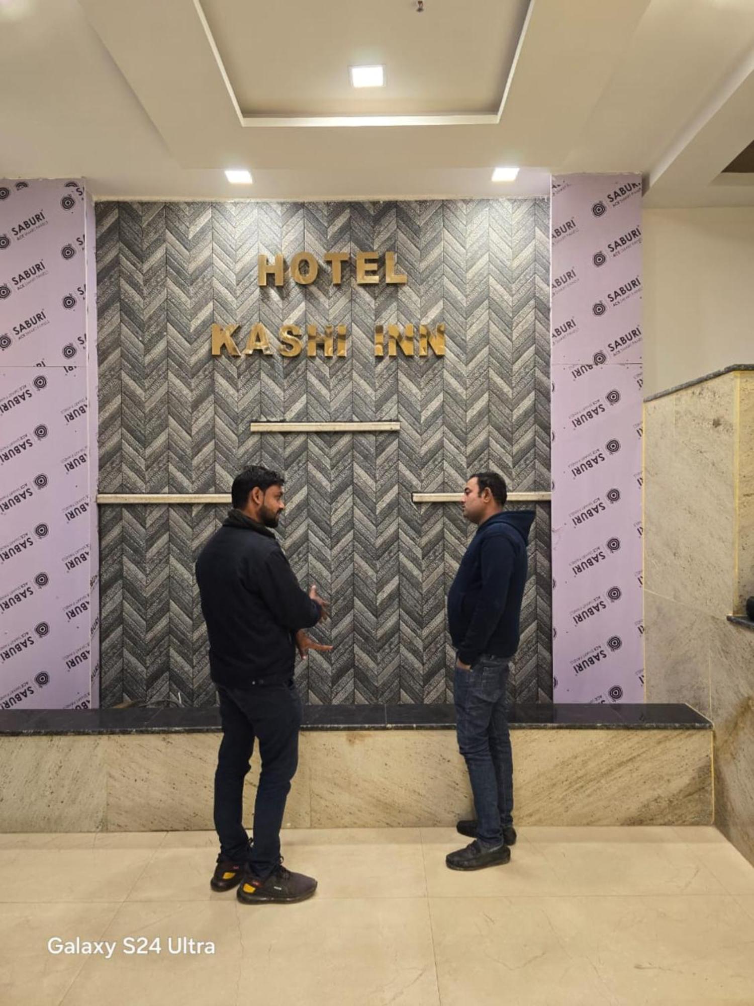 Goroomgo Kashi Raj Ghat Near Ganga Rajghat - Kashi Railway Station 500 - Kashi Vishwanath Temple - Hotel-at-prime-location Spacious-room With-wi-fi & Parking Availability, 3*