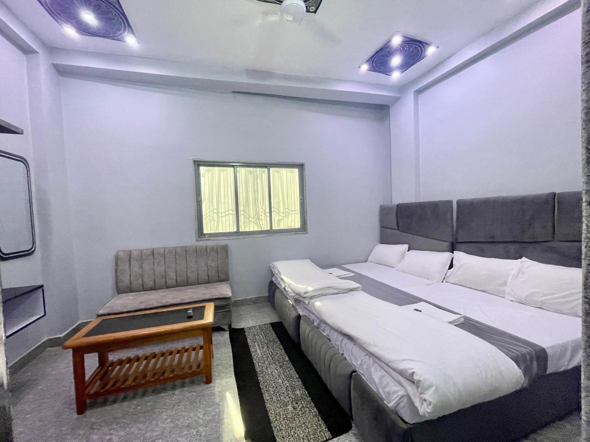 Prakash ! ! Fully-air-conditioned At Prime Location With Off Site Parking Availability, Near Kashi Vishwanath Temple, And Ganga Ghat, Newly Constructed And Luxurious - 3 4* Varanasi