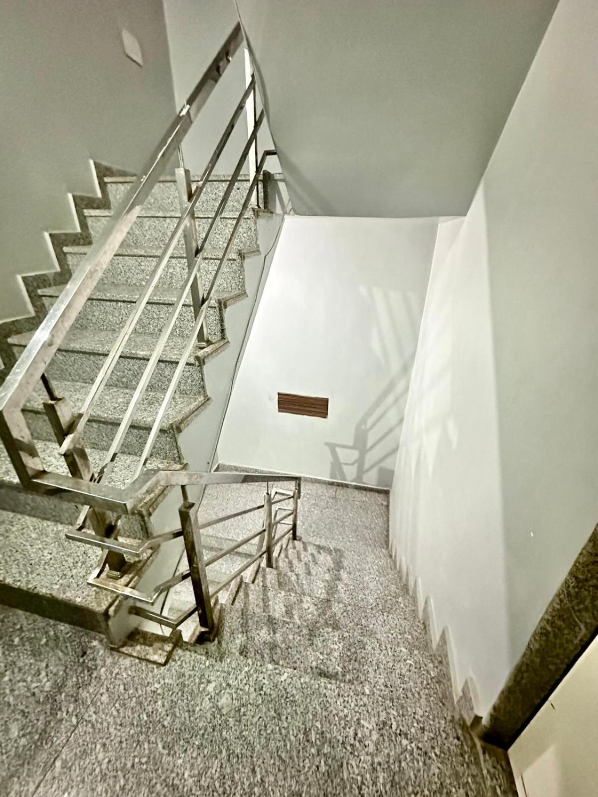 Hotel Prakash ! ! Fully-air-conditioned At Prime Location With Off Site Parking Availability, Near Kashi Vishwanath Temple, And Ganga Ghat, Newly Constructed And Luxurious - 3