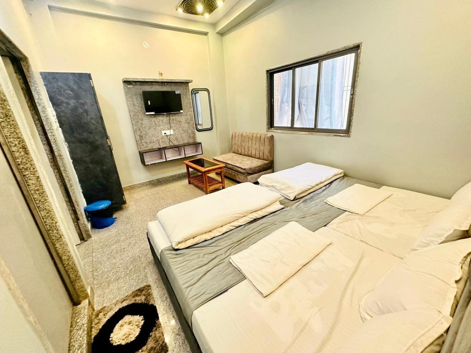 Hotel Prakash ! ! Fully-air-conditioned At Prime Location With Off Site Parking Availability, Near Kashi Vishwanath Temple, And Ganga Ghat, Newly Constructed And Luxurious - 3 Varanasi
