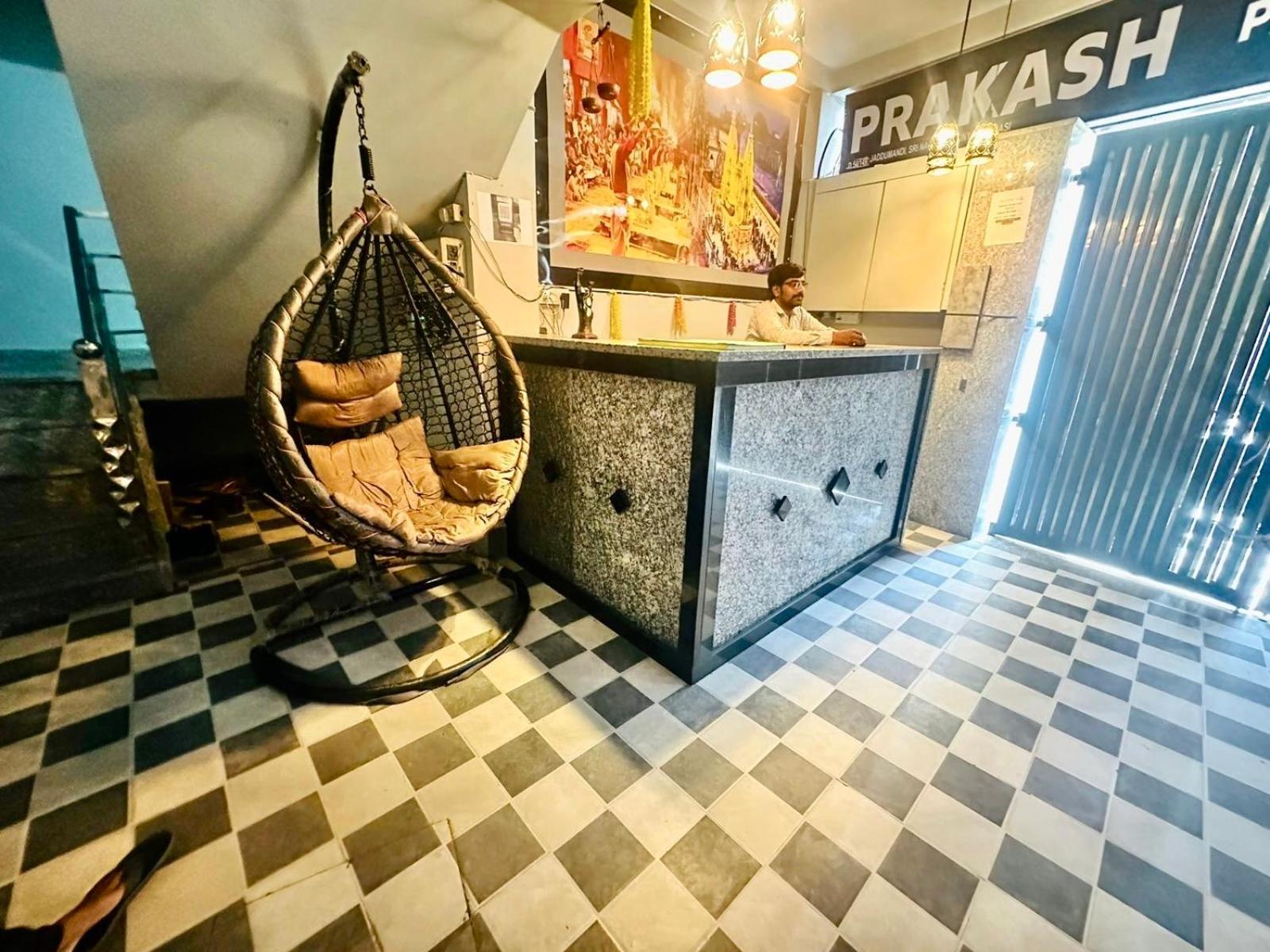 Prakash ! ! Fully-air-conditioned At Prime Location With Off Site Parking Availability, Near Kashi Vishwanath Temple, And Ganga Ghat, Newly Constructed And Luxurious - 3