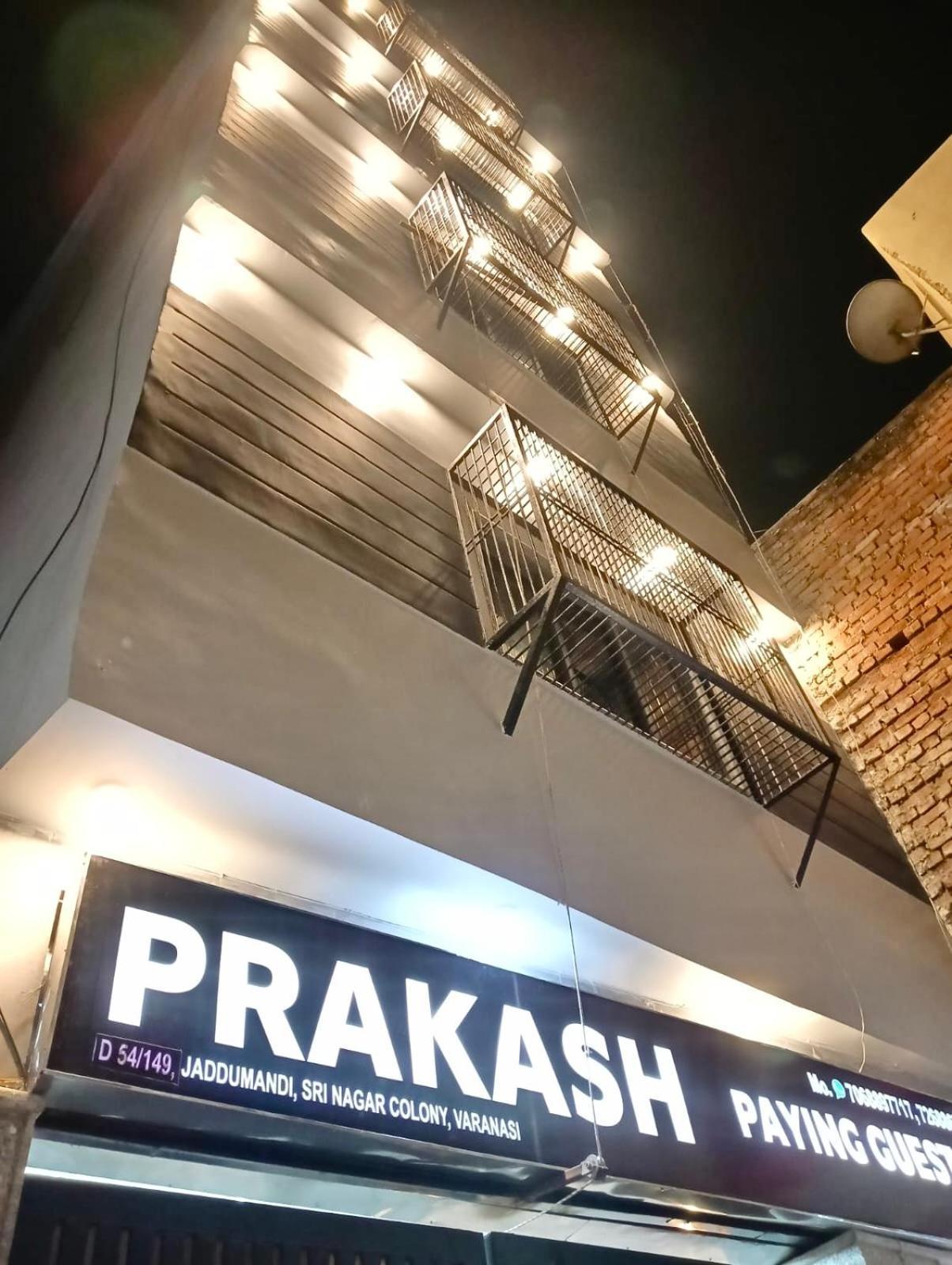 Prakash ! ! Fully-air-conditioned At Prime Location With Off Site Parking Availability, Near Kashi Vishwanath Temple, And Ganga Ghat, Newly Constructed And Luxurious - 3