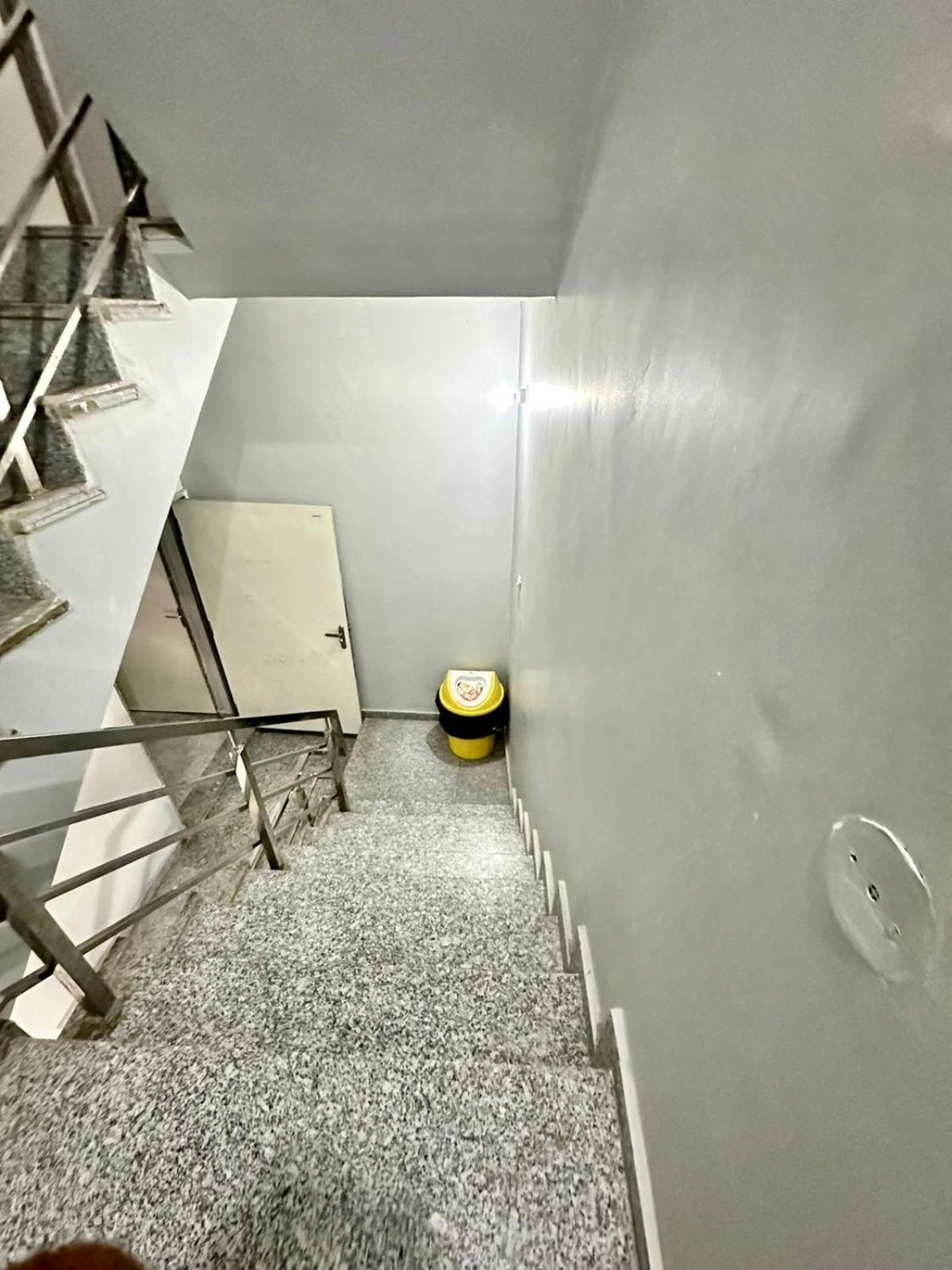 Hotel Prakash ! ! Fully-air-conditioned At Prime Location With Off Site Parking Availability, Near Kashi Vishwanath Temple, And Ganga Ghat, Newly Constructed And Luxurious - 3 4*