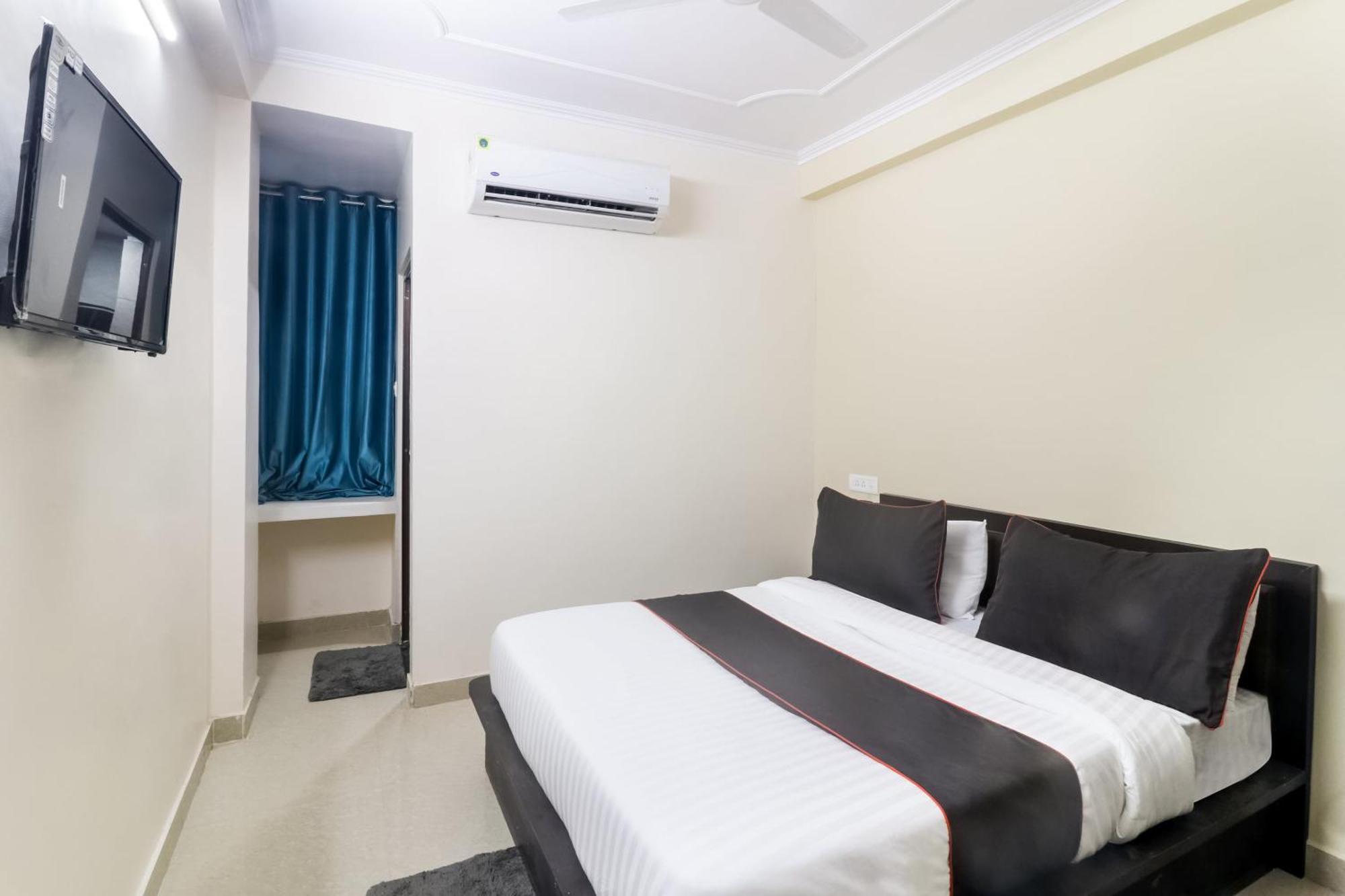 Collection O Pragyapuri Residents Hotel