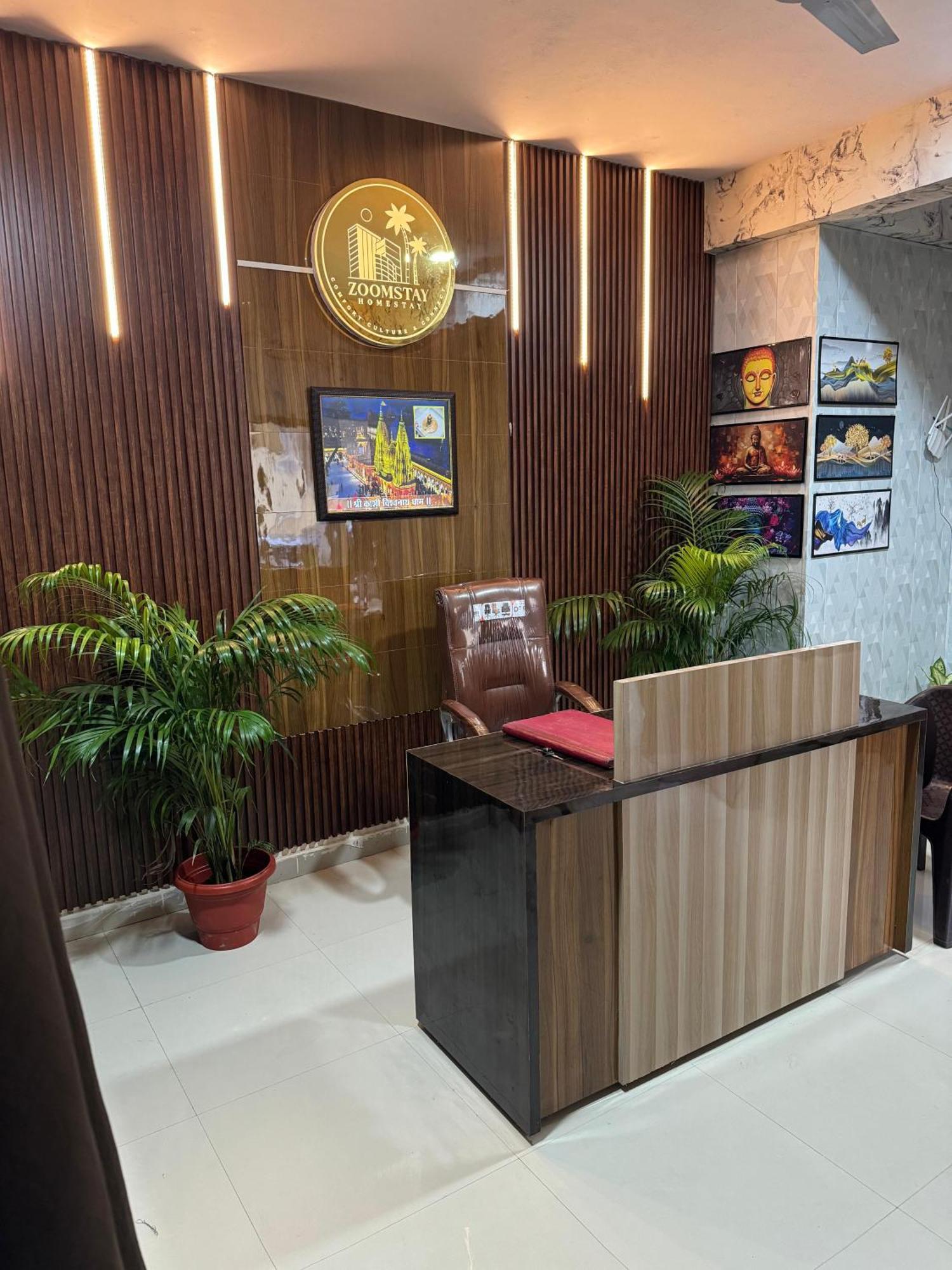 Zoomstay - 3bhk *