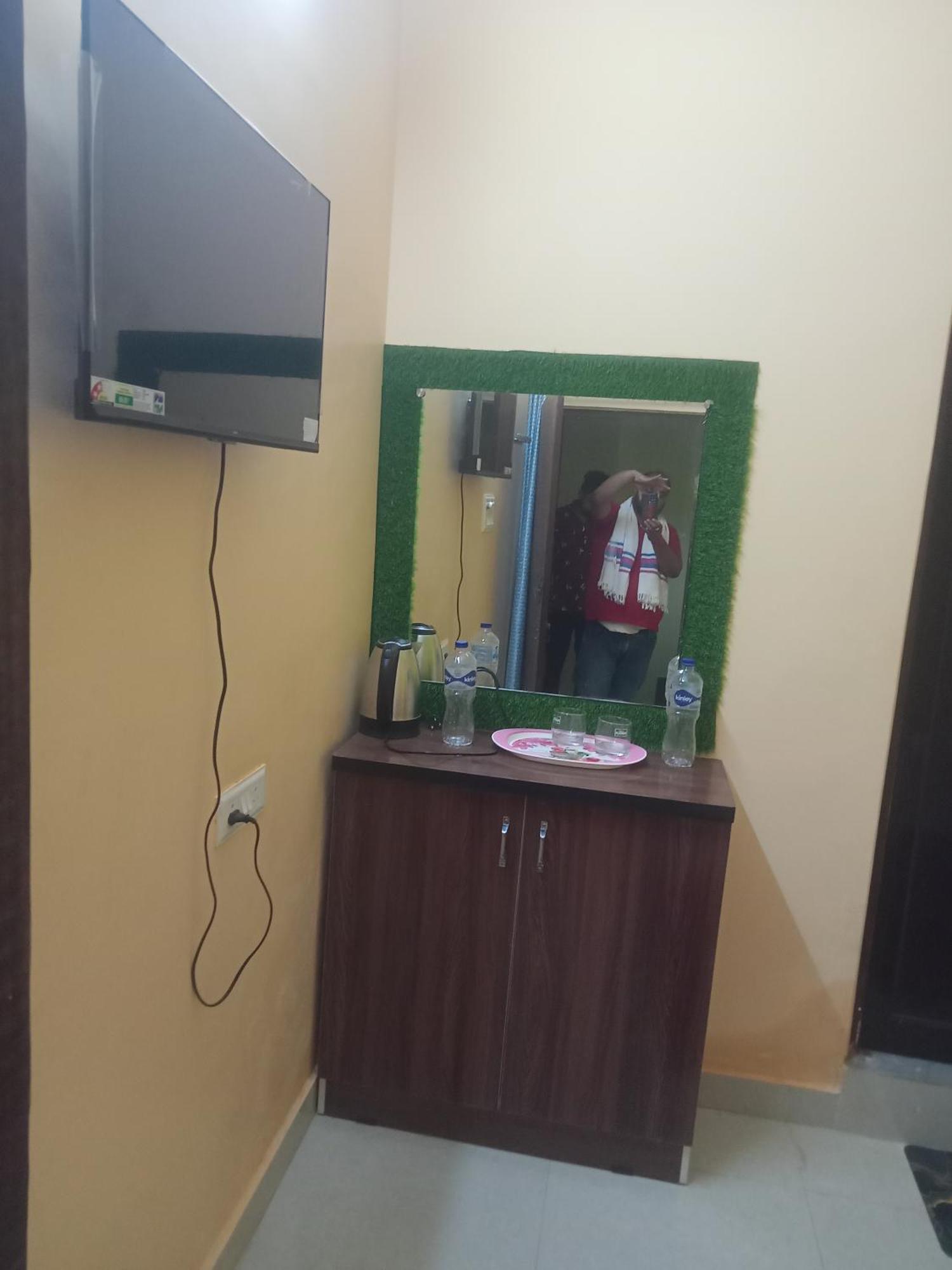 Grand Buddha Guest house Varanasi