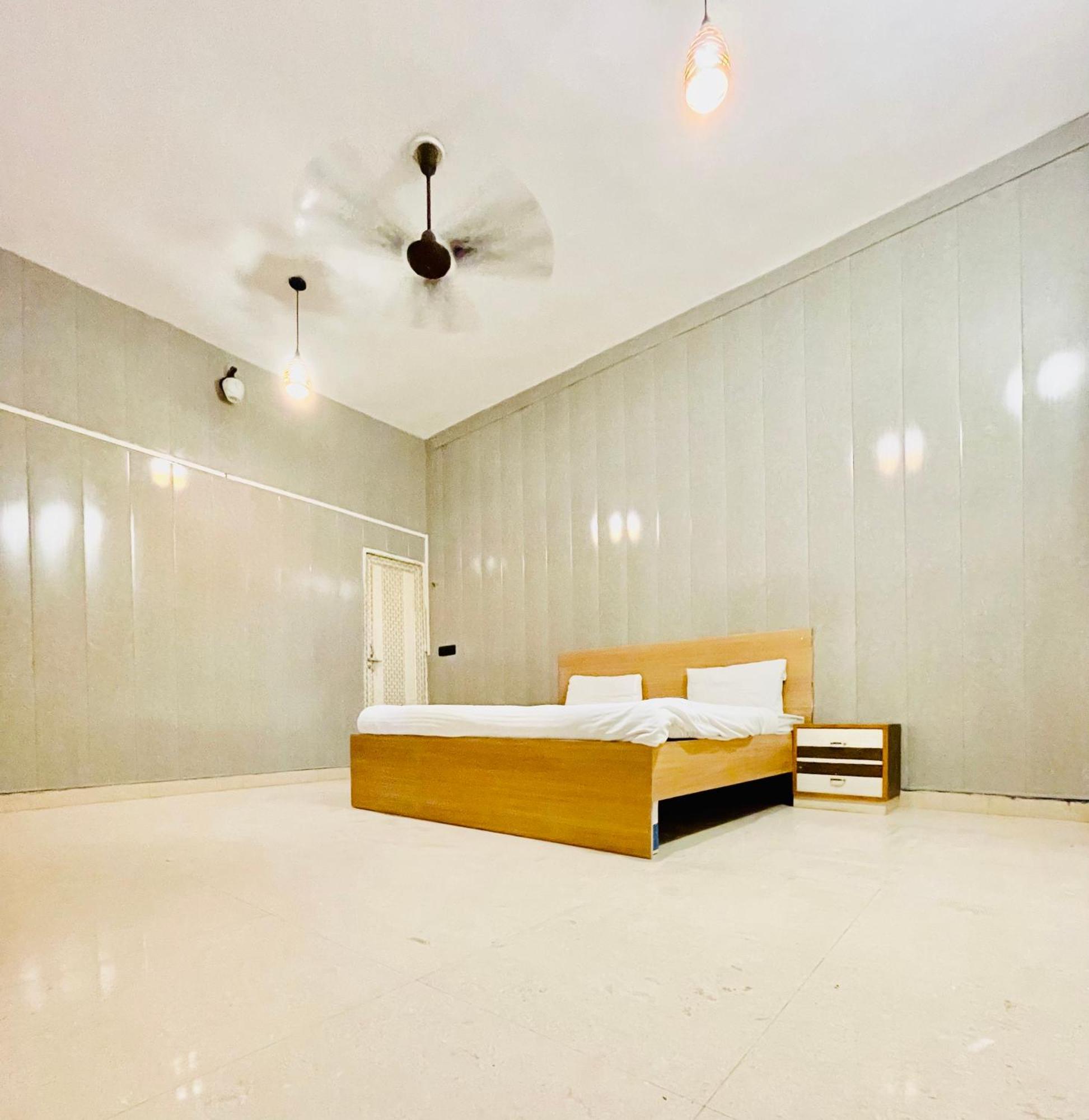 Guest house Grand Ganga View *