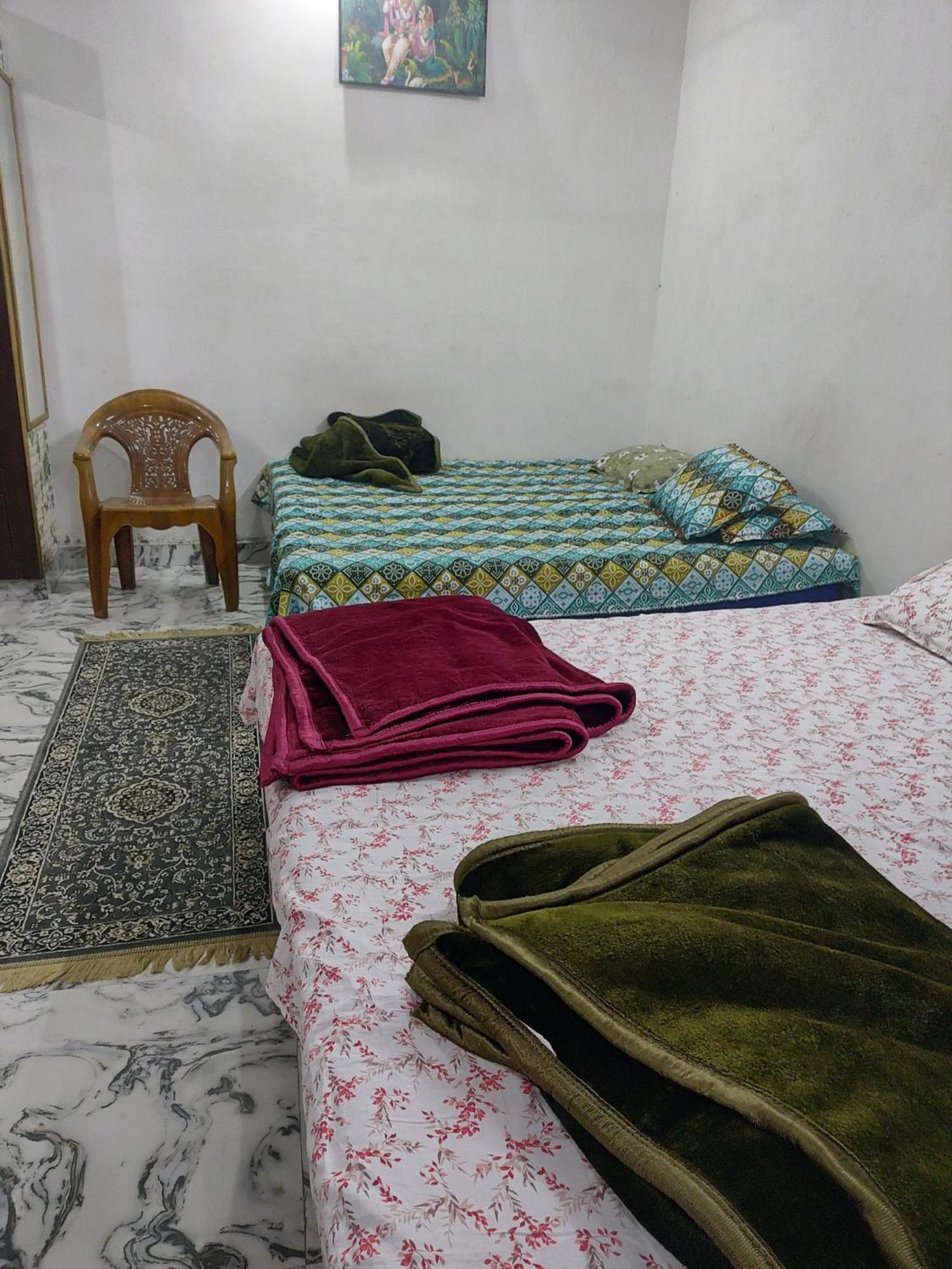 Guest house Ayurveda Bhavan Non-ac Varanasi