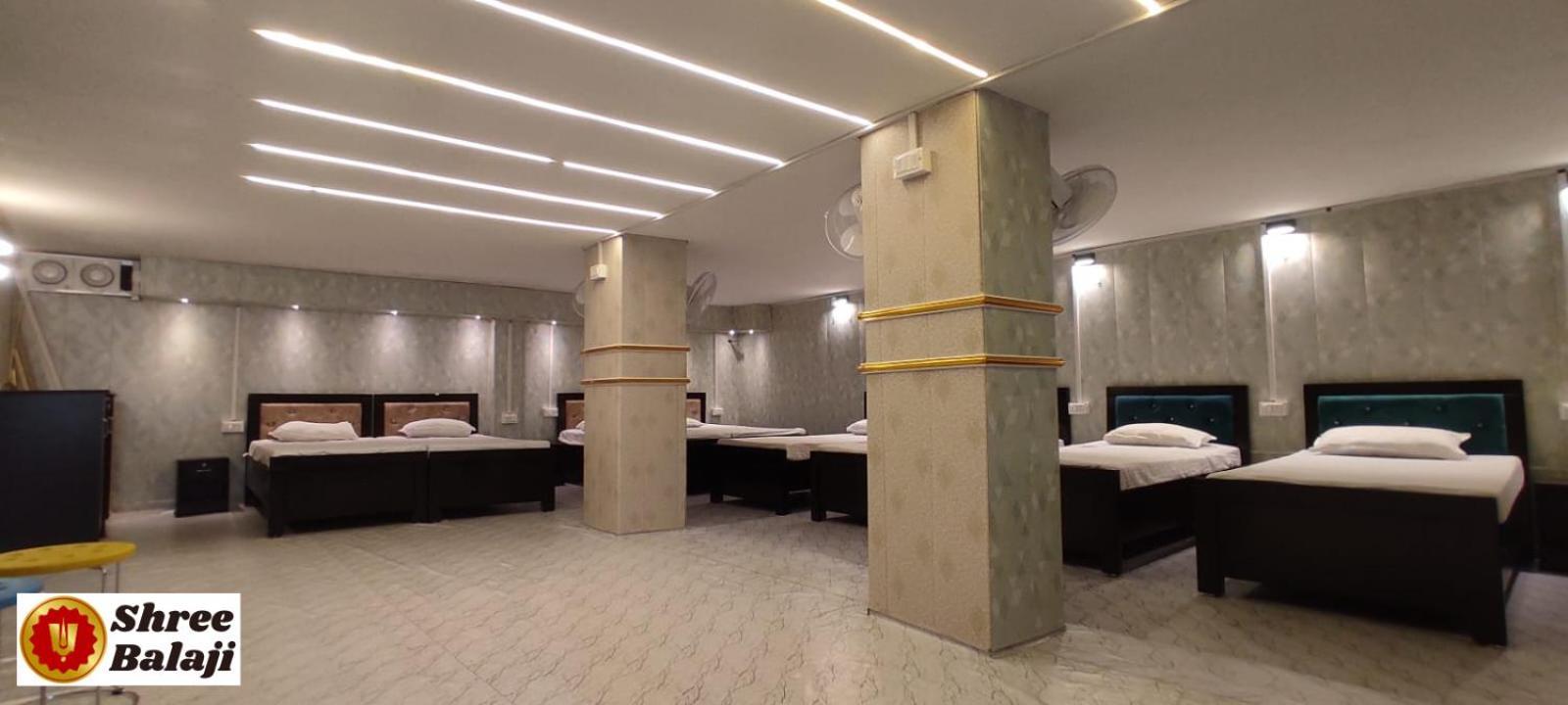 Shree Balaji Hostel