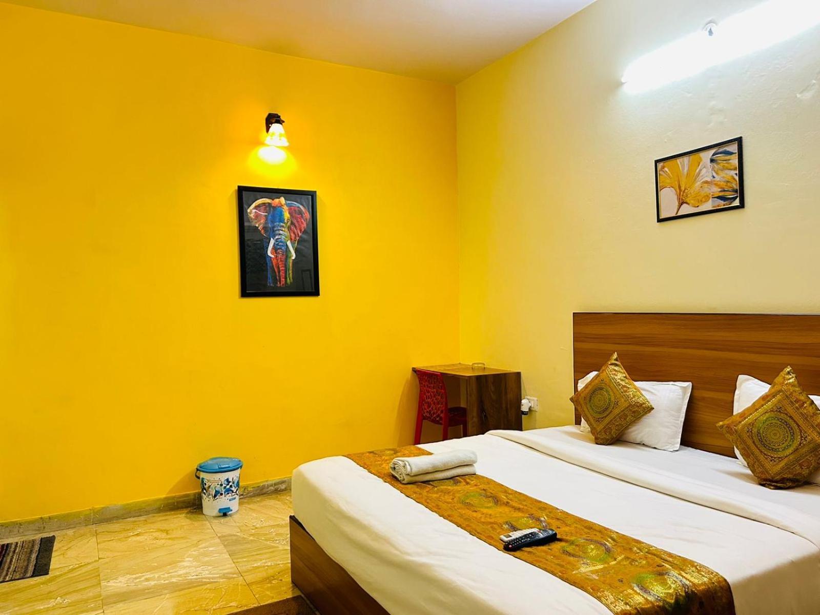 Shankar Vilaas -a Boutique Forigners Choice Near Ghats And Temples Bed & Breakfast *