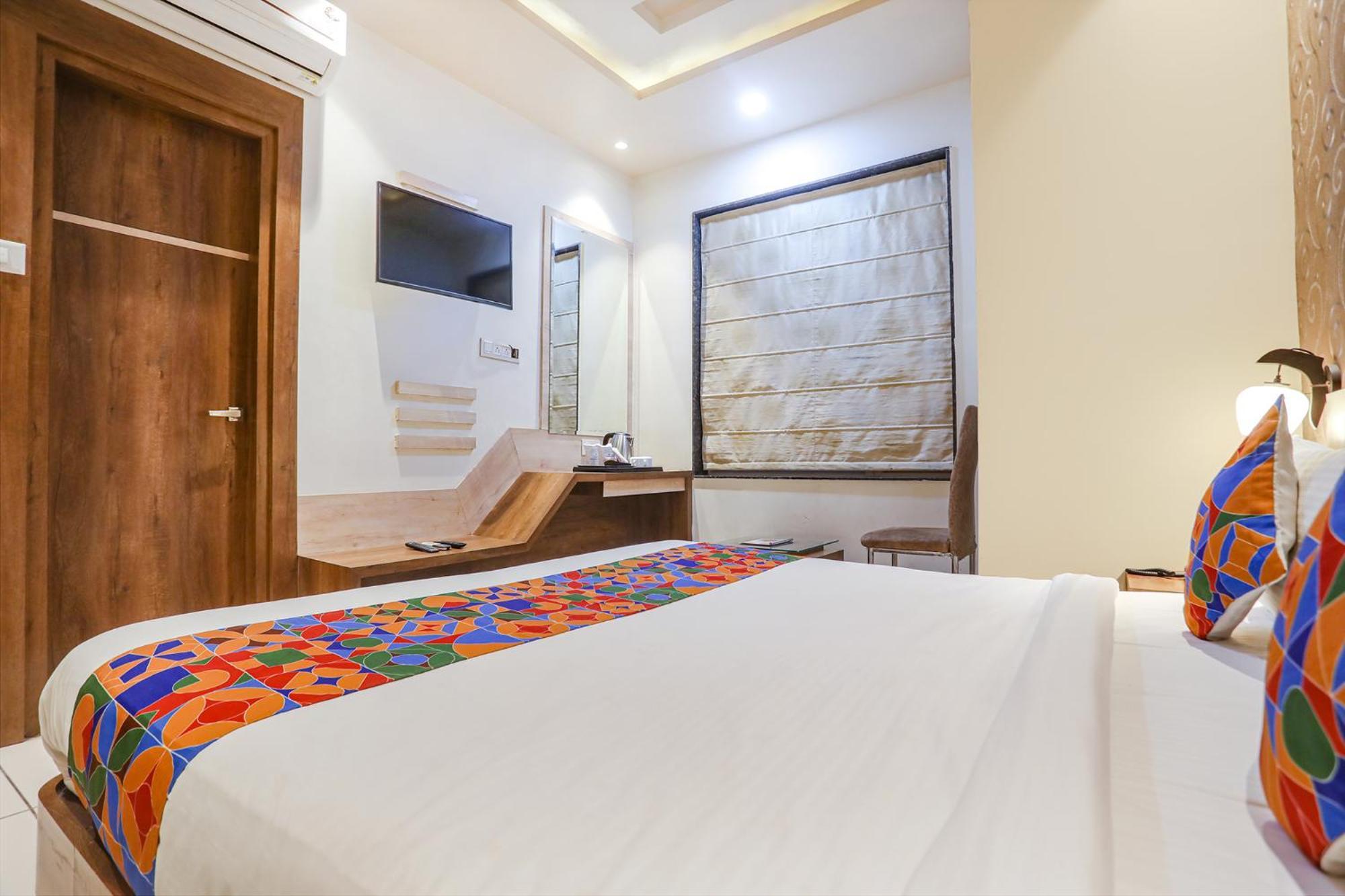 Hotel Fabhotel Ksg Residency