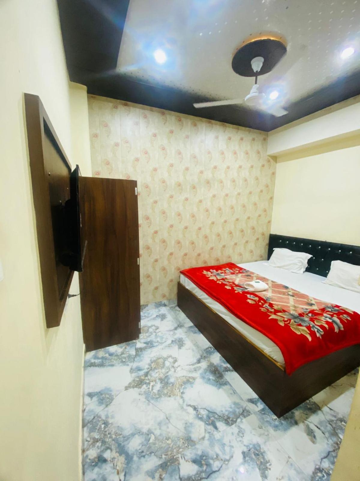 Simple Blissful - 2 Bedrooms Independent House Apartment