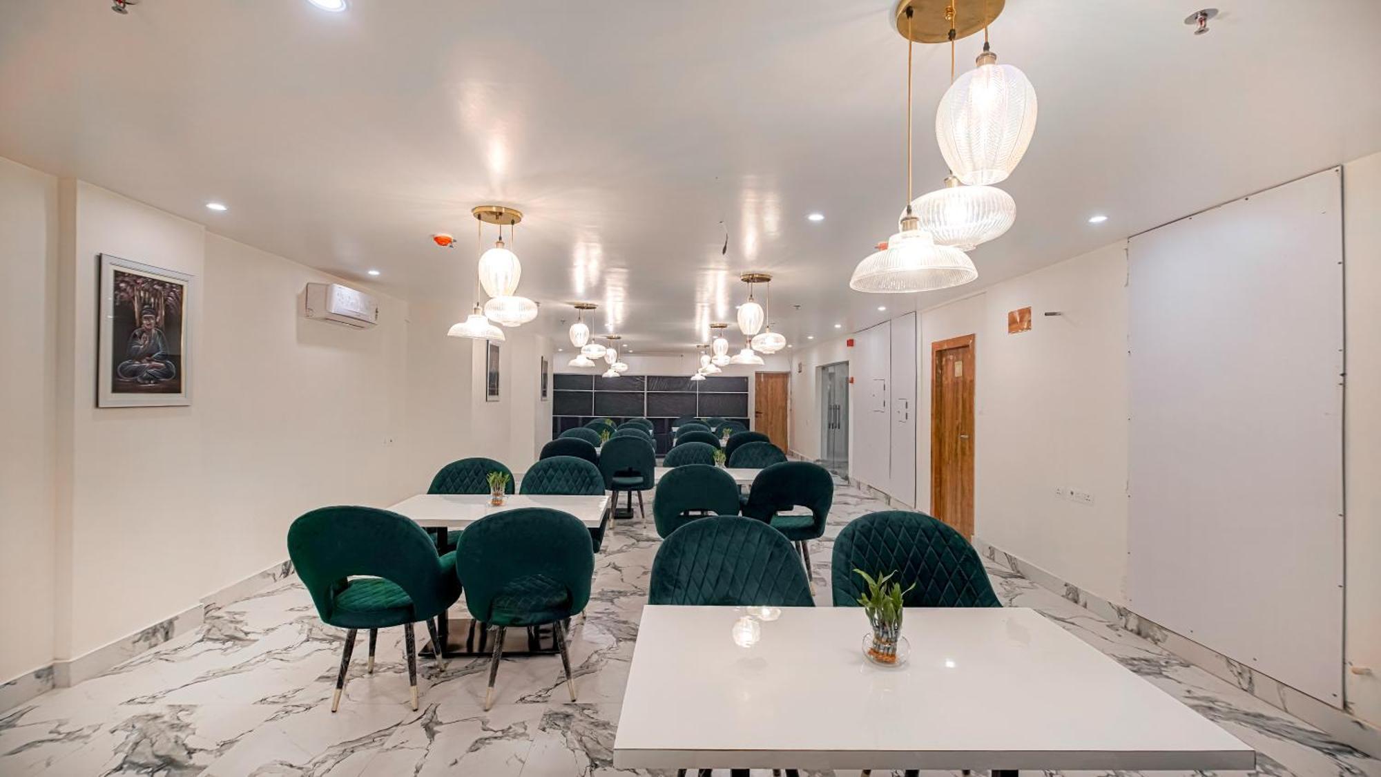 Hotel Perfectstayz Premium Cadillac 3*
