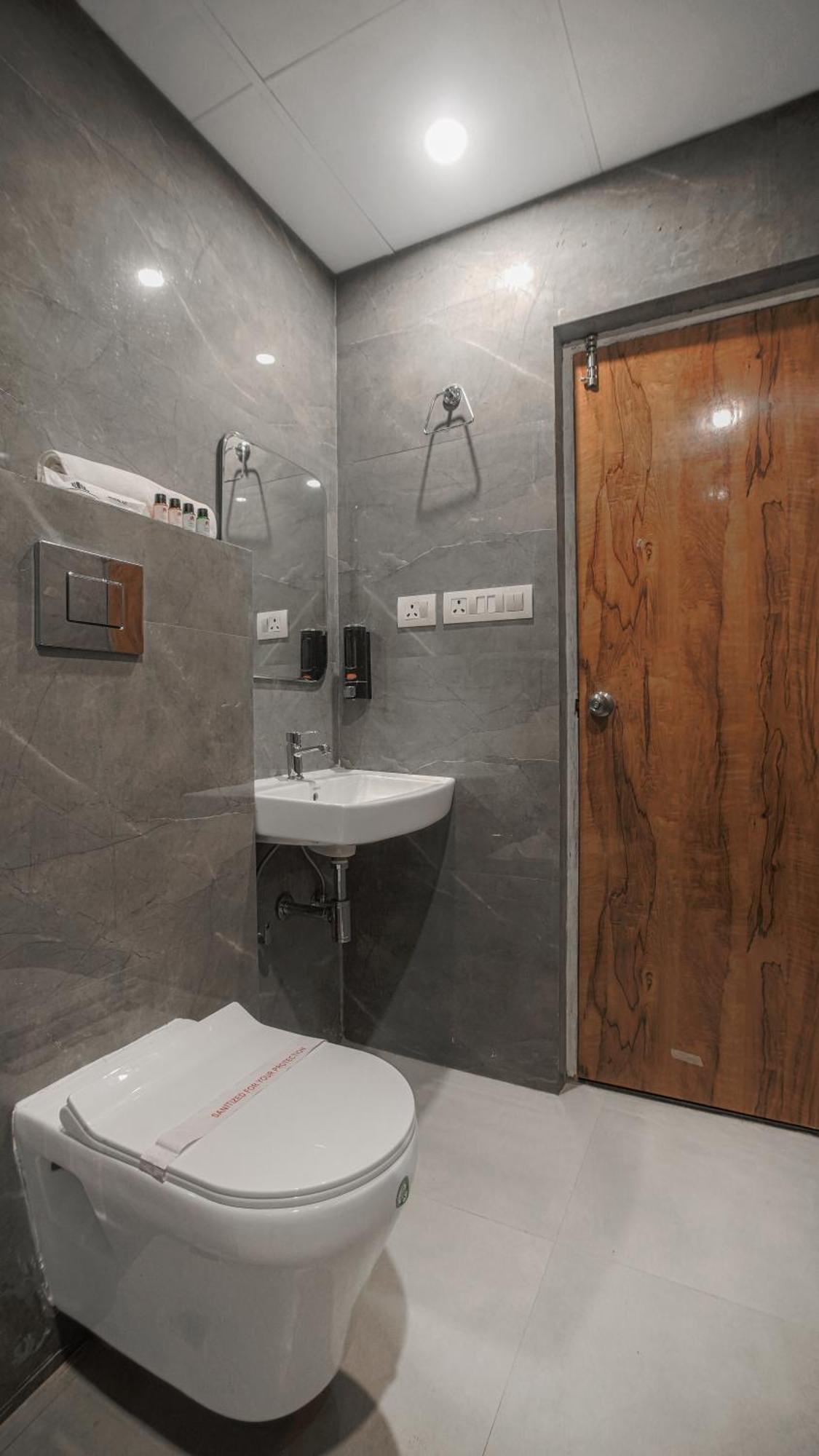 Hotel Perfectstayz Premium Cadillac Varanasi