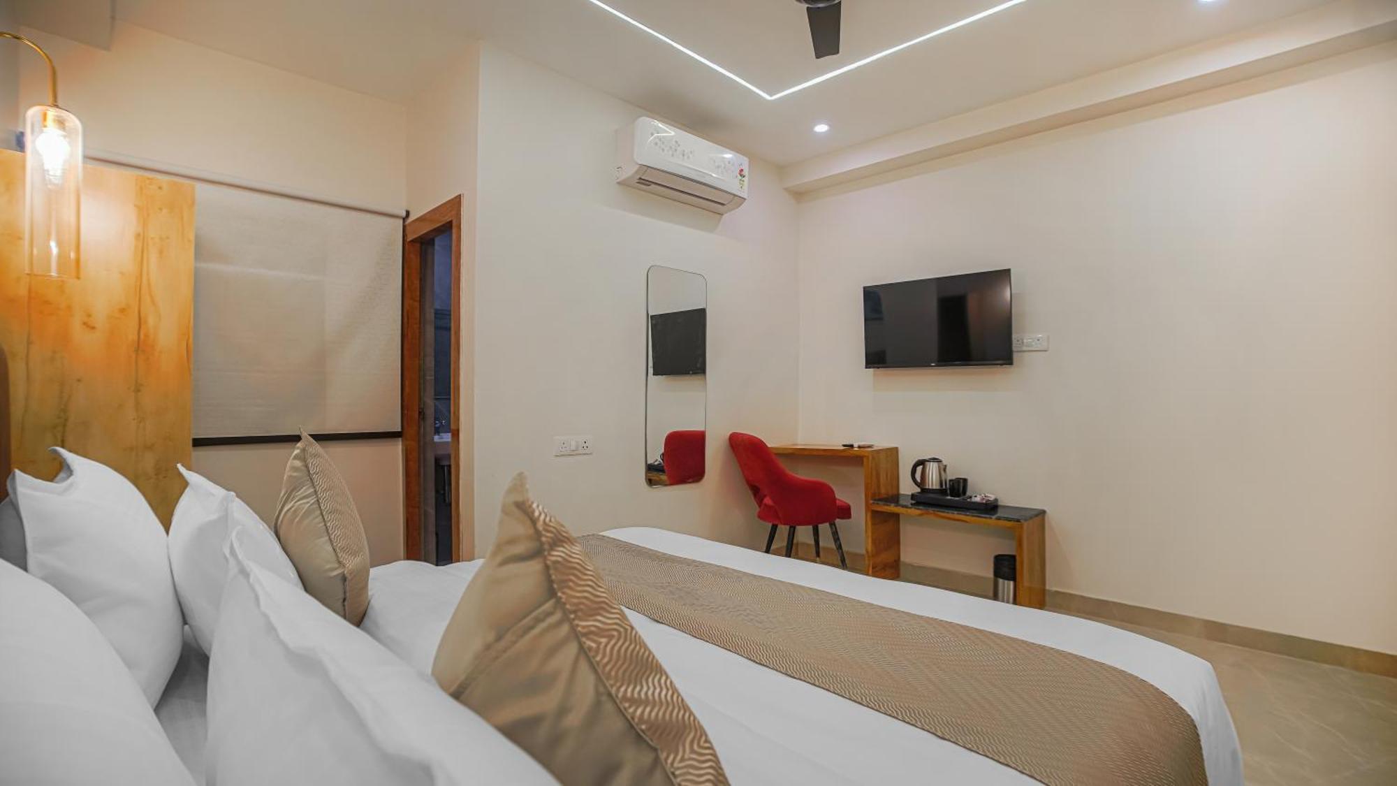 Hotel Perfectstayz Premium Cadillac Varanasi