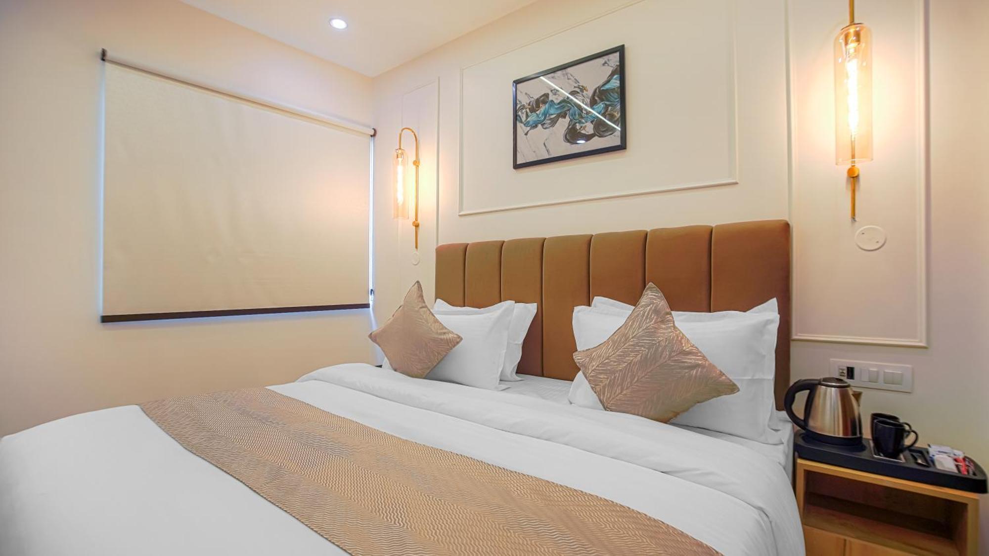 Hotel Perfectstayz Premium Cadillac Varanasi