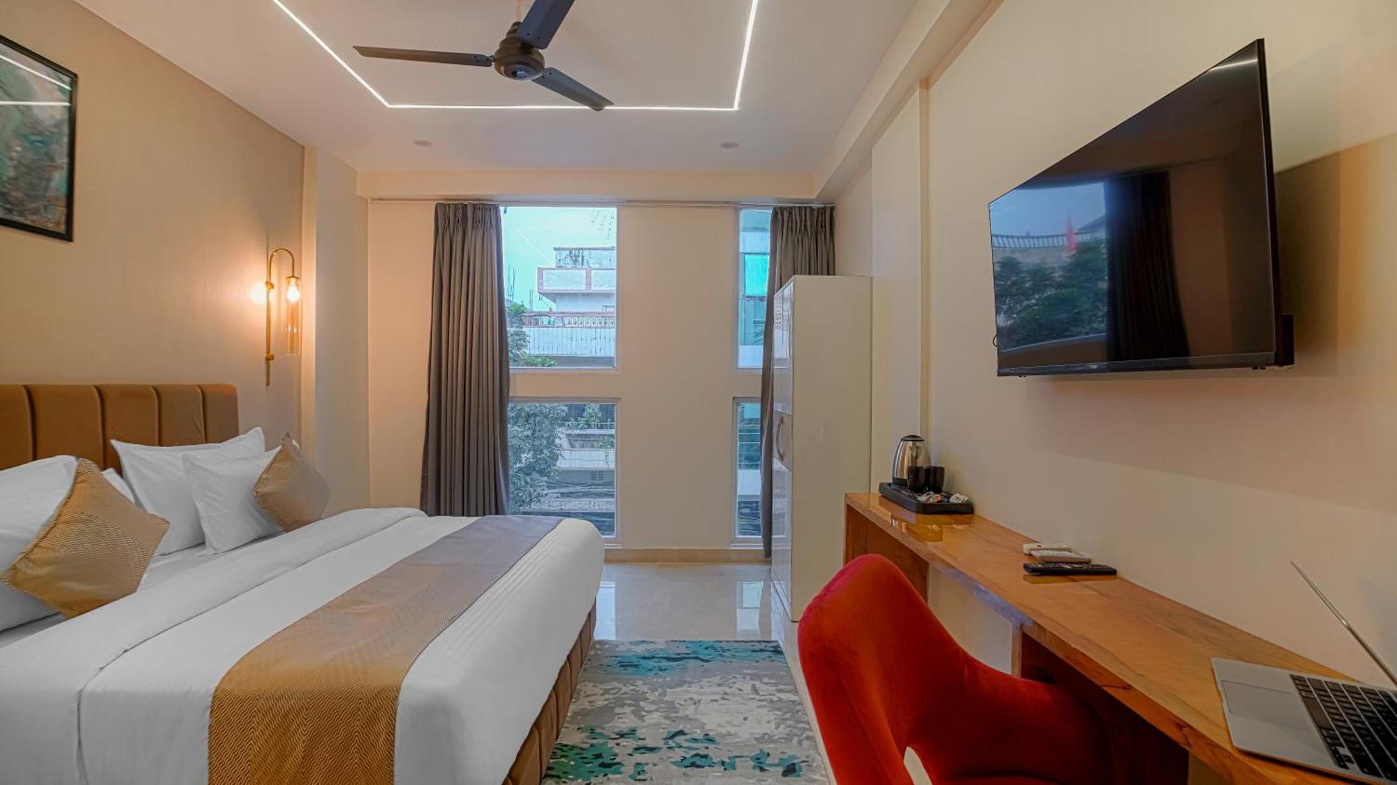 Perfectstayz Premium Cadillac Varanasi