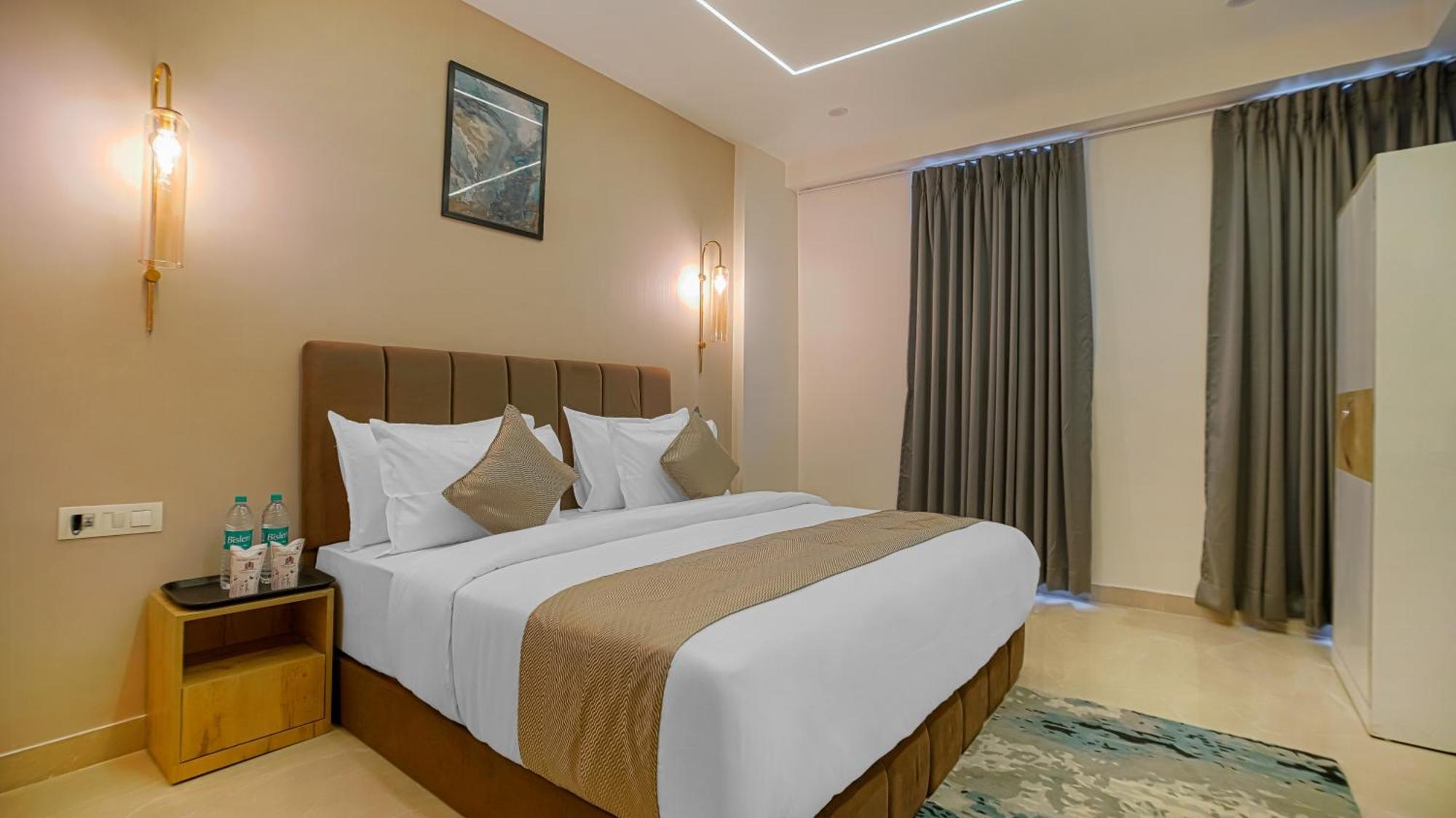 Perfectstayz Premium Cadillac Varanasi