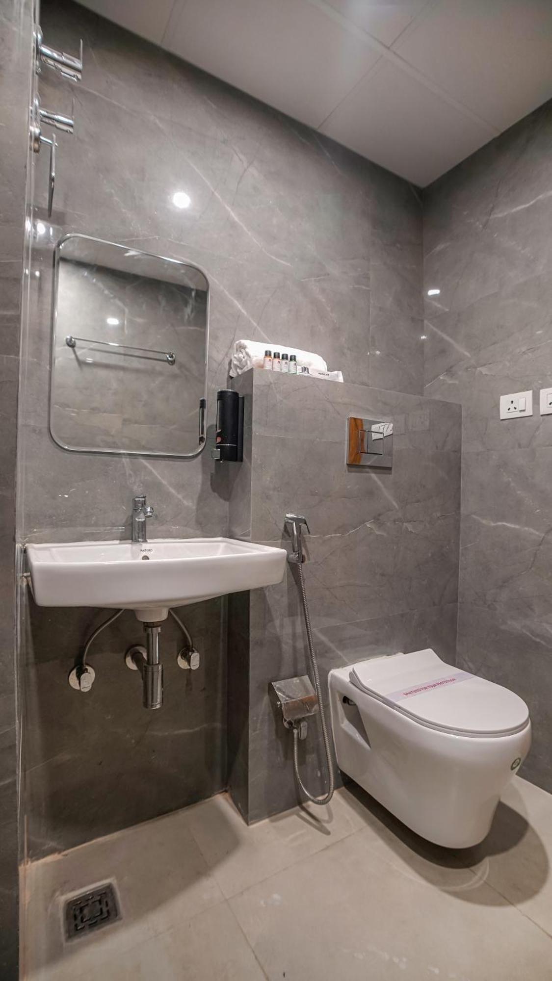 Perfectstayz Premium Cadillac 3* Varanasi