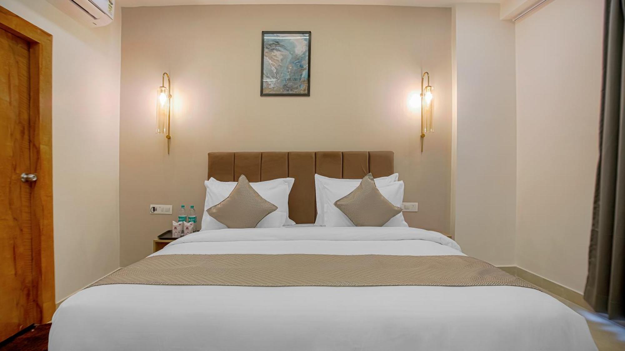 Perfectstayz Premium Cadillac Hotel Varanasi
