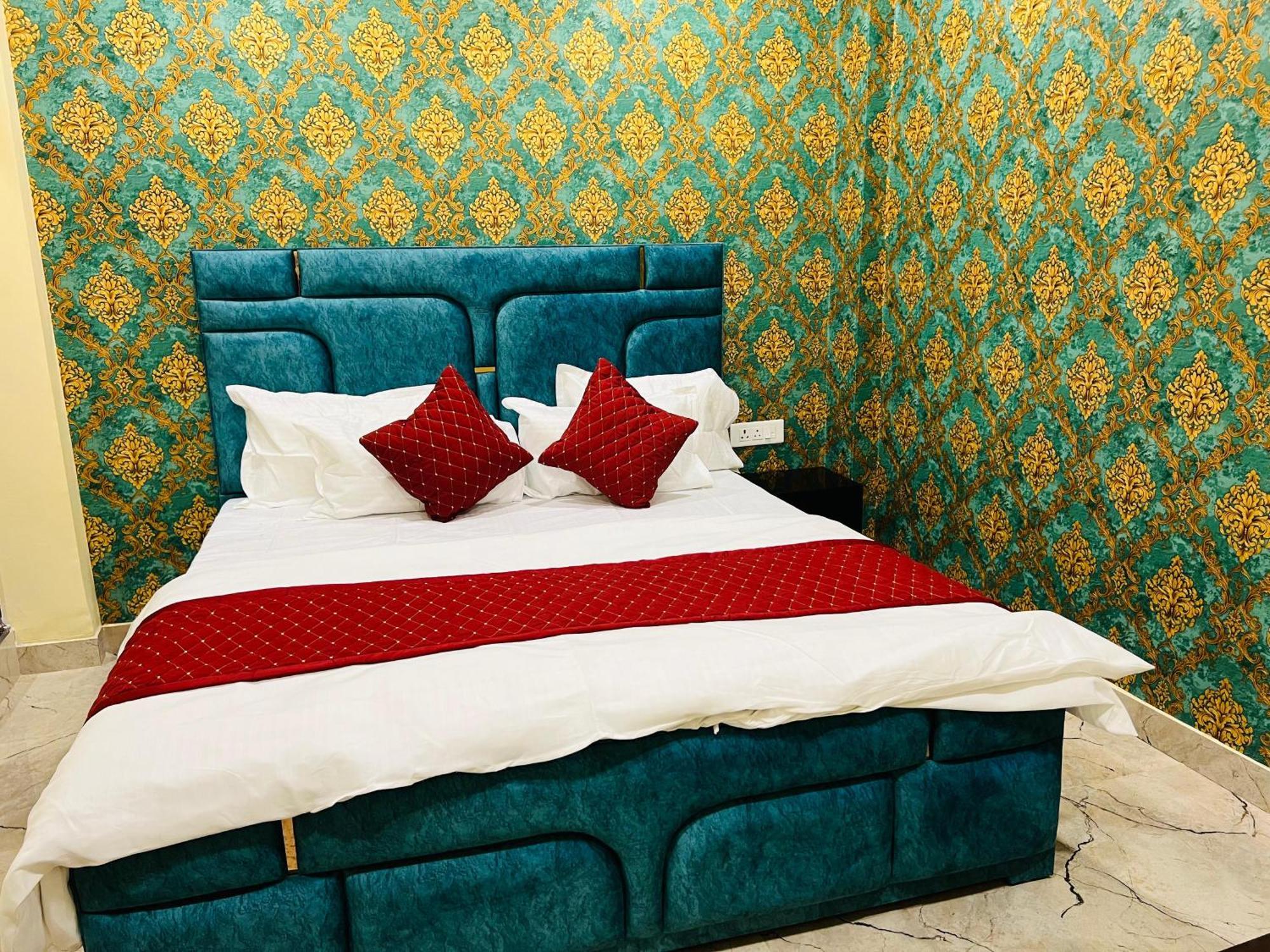 The V Residency Guest house *