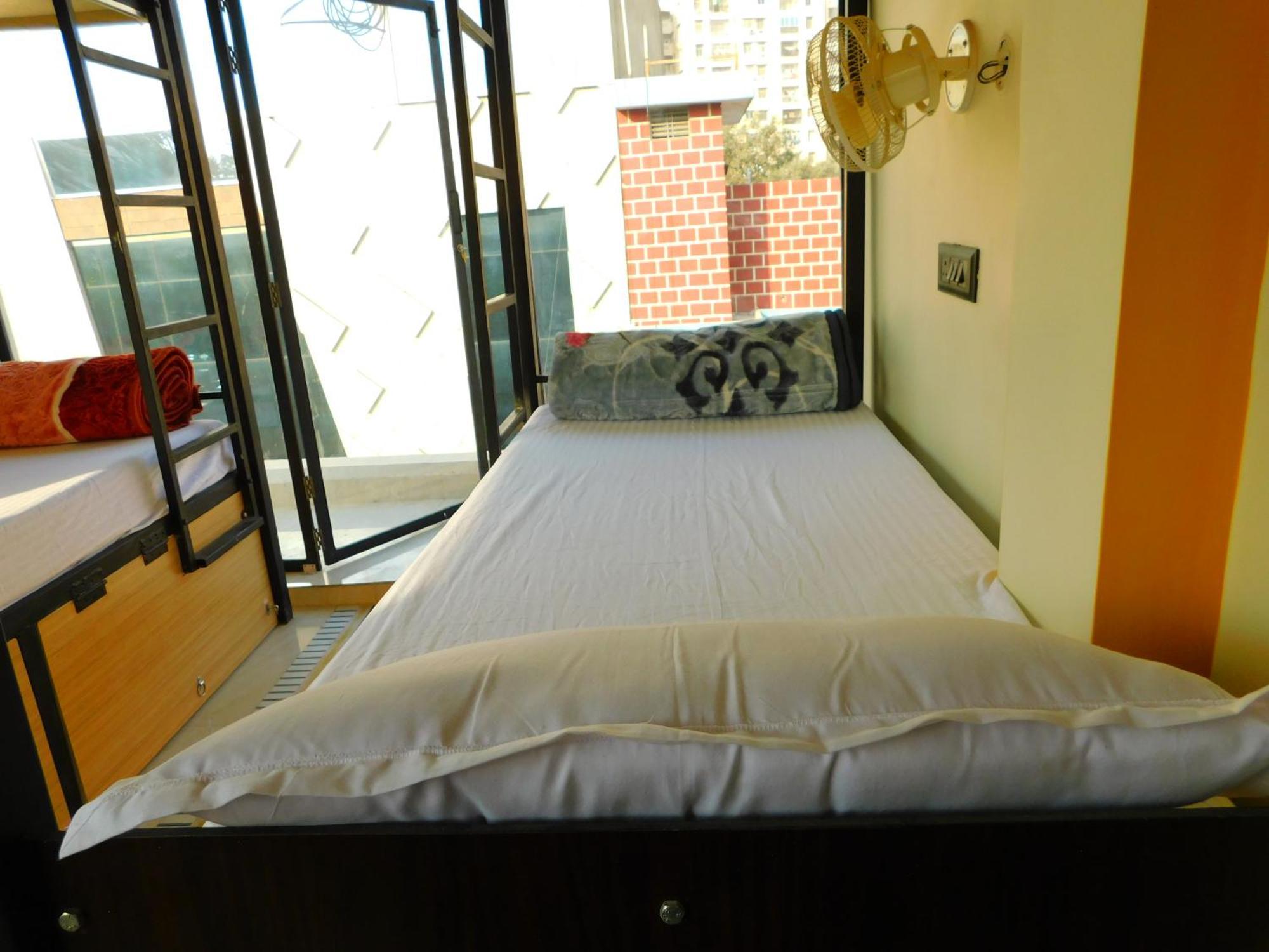 Camp24x7 Hostel Varanasi