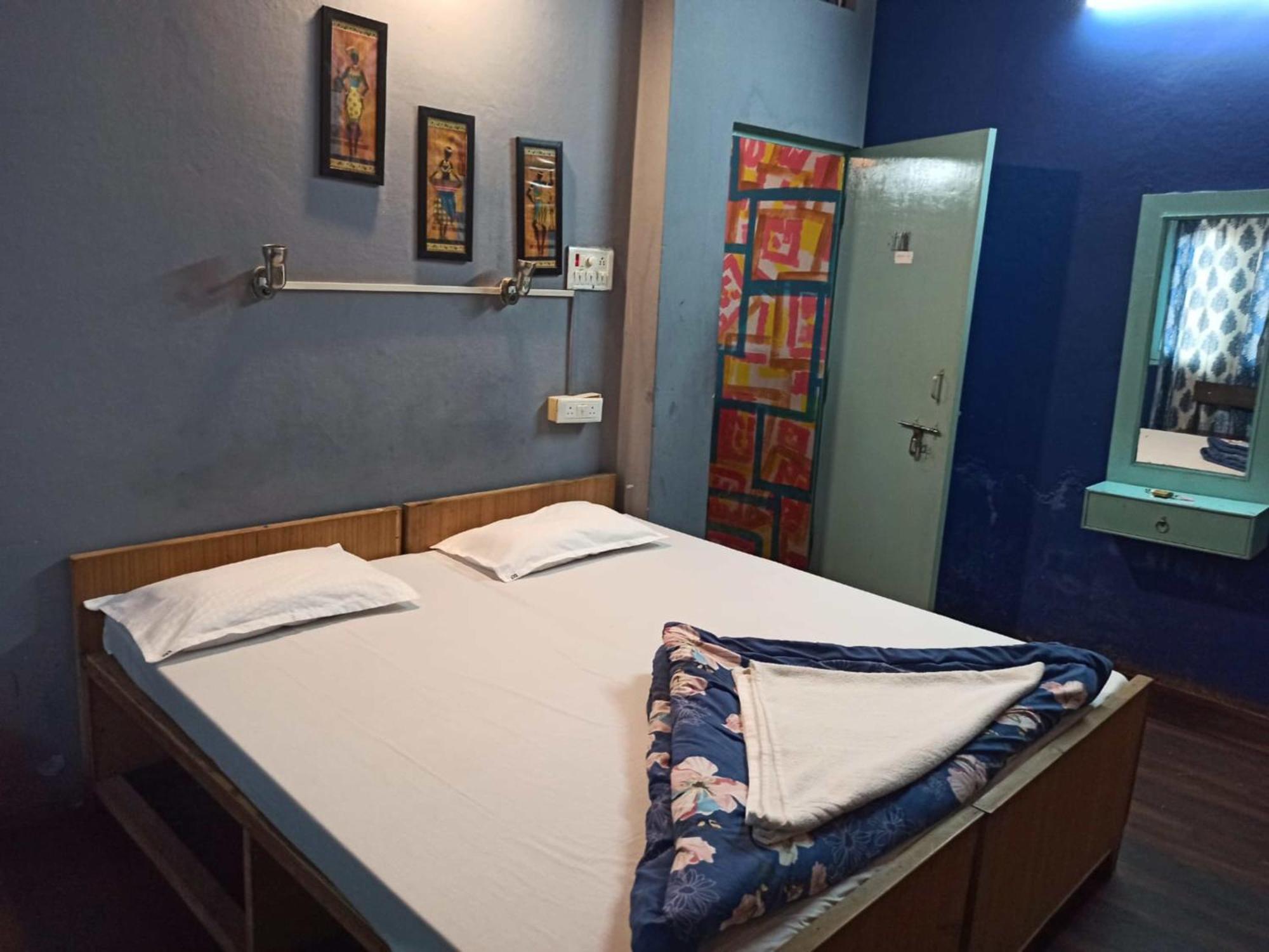 The Banaras Rest Near Dashashwamedh Ghat In Homestay Varanasi