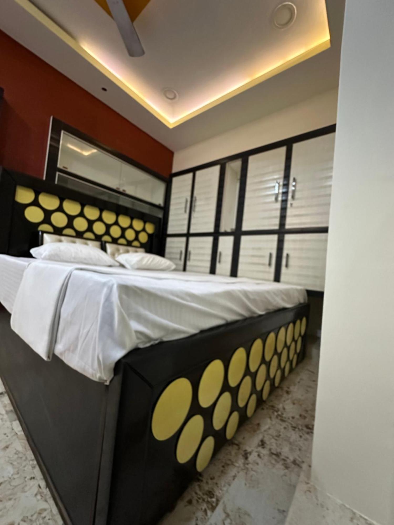 Royal Heritage Hotel *