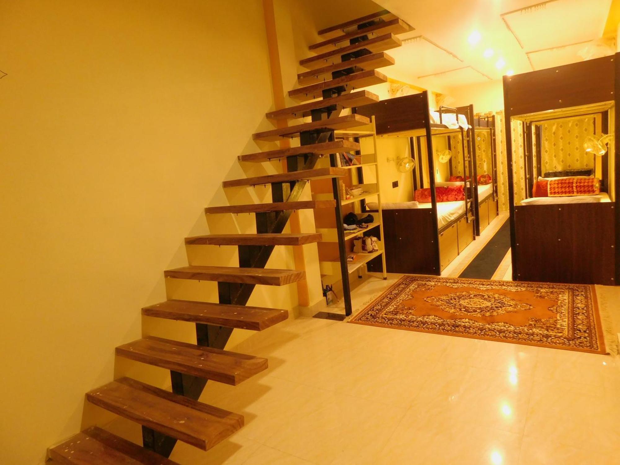 Camp24x7 Hostel