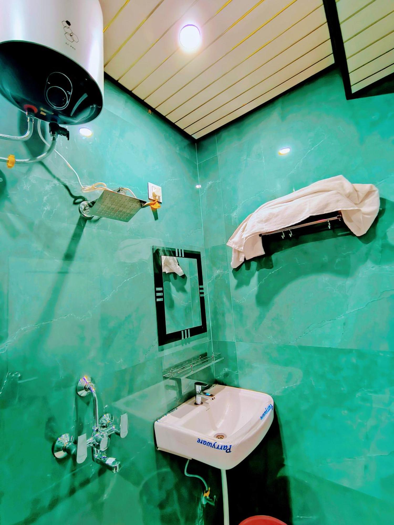 R K Villa- 500 Mtr From Kashi Vishvanath Temple Hotel Varanasi