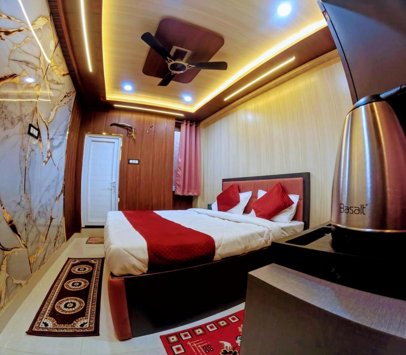 R K Villa- 500 Mtr From Kashi Vishvanath Temple Hotel Varanasi