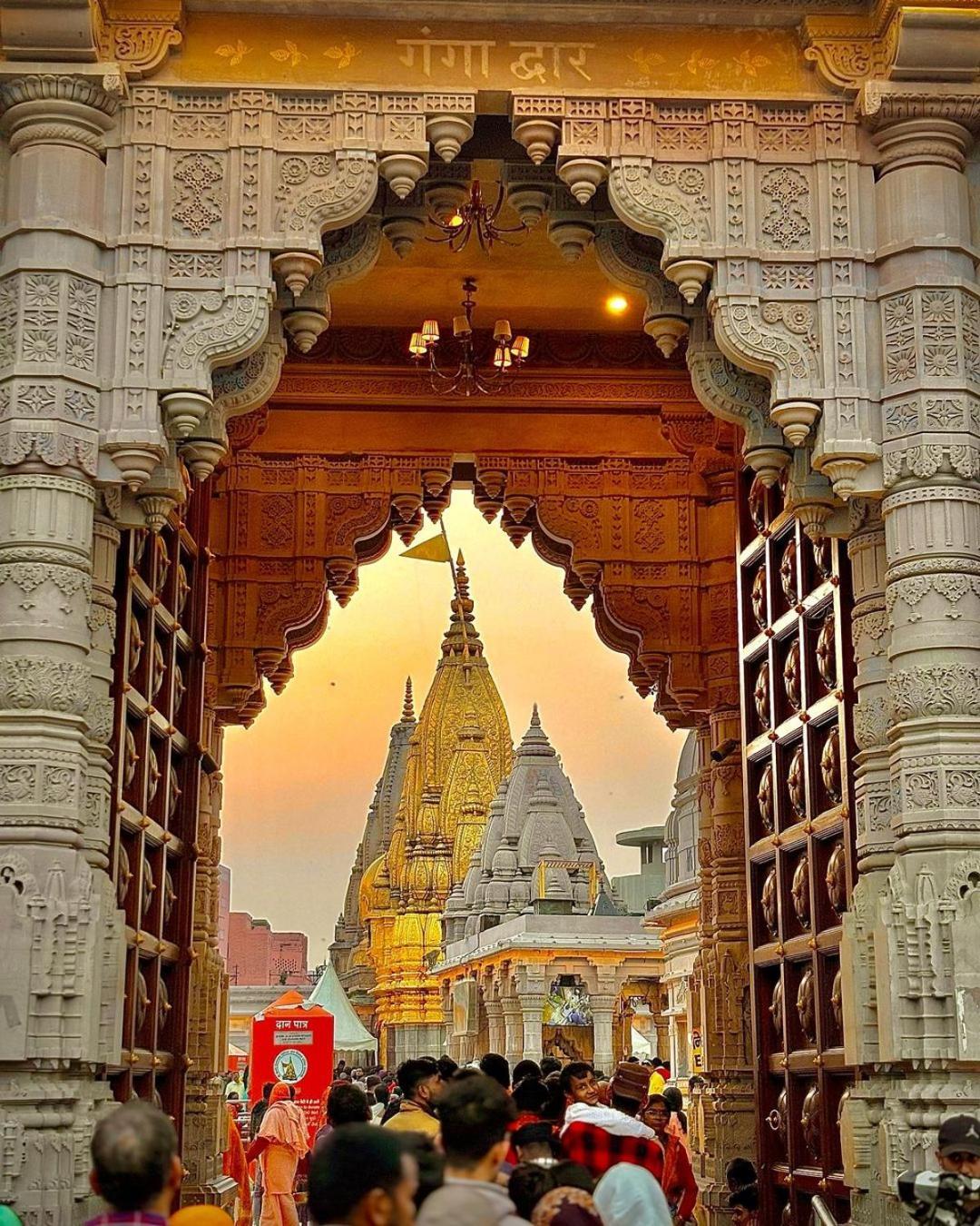 Hotel Abhivadya Gange Varanasi