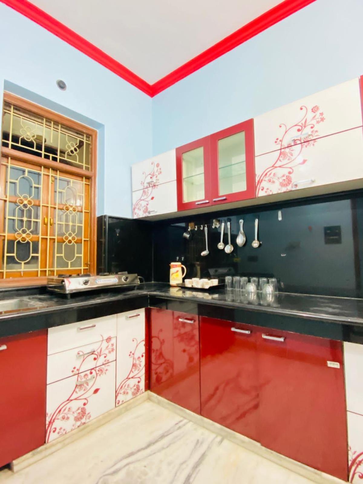 Shree Shyam Kunj Aparthotel Varanasi
