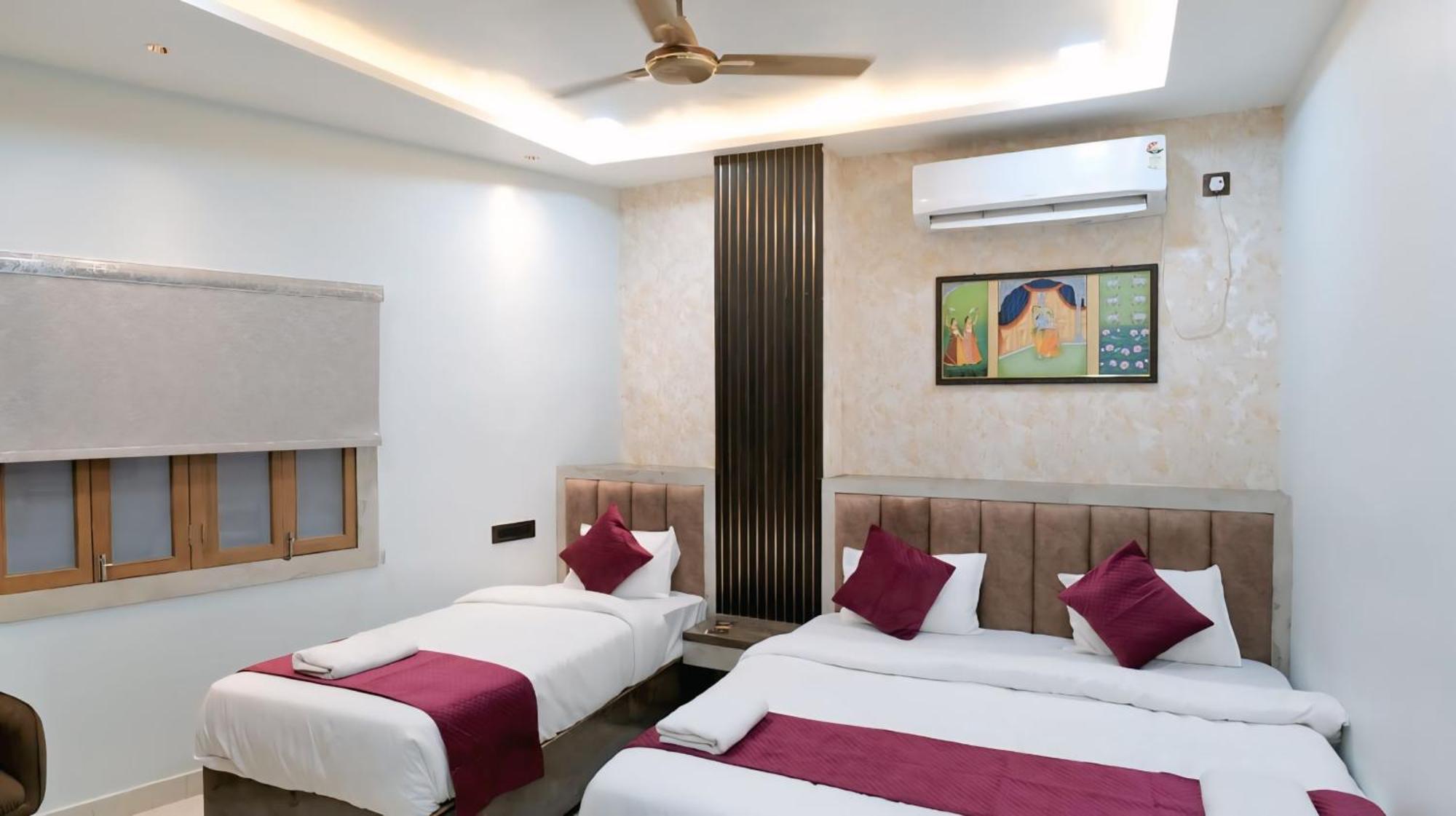 Hotel Shivsudhaa *