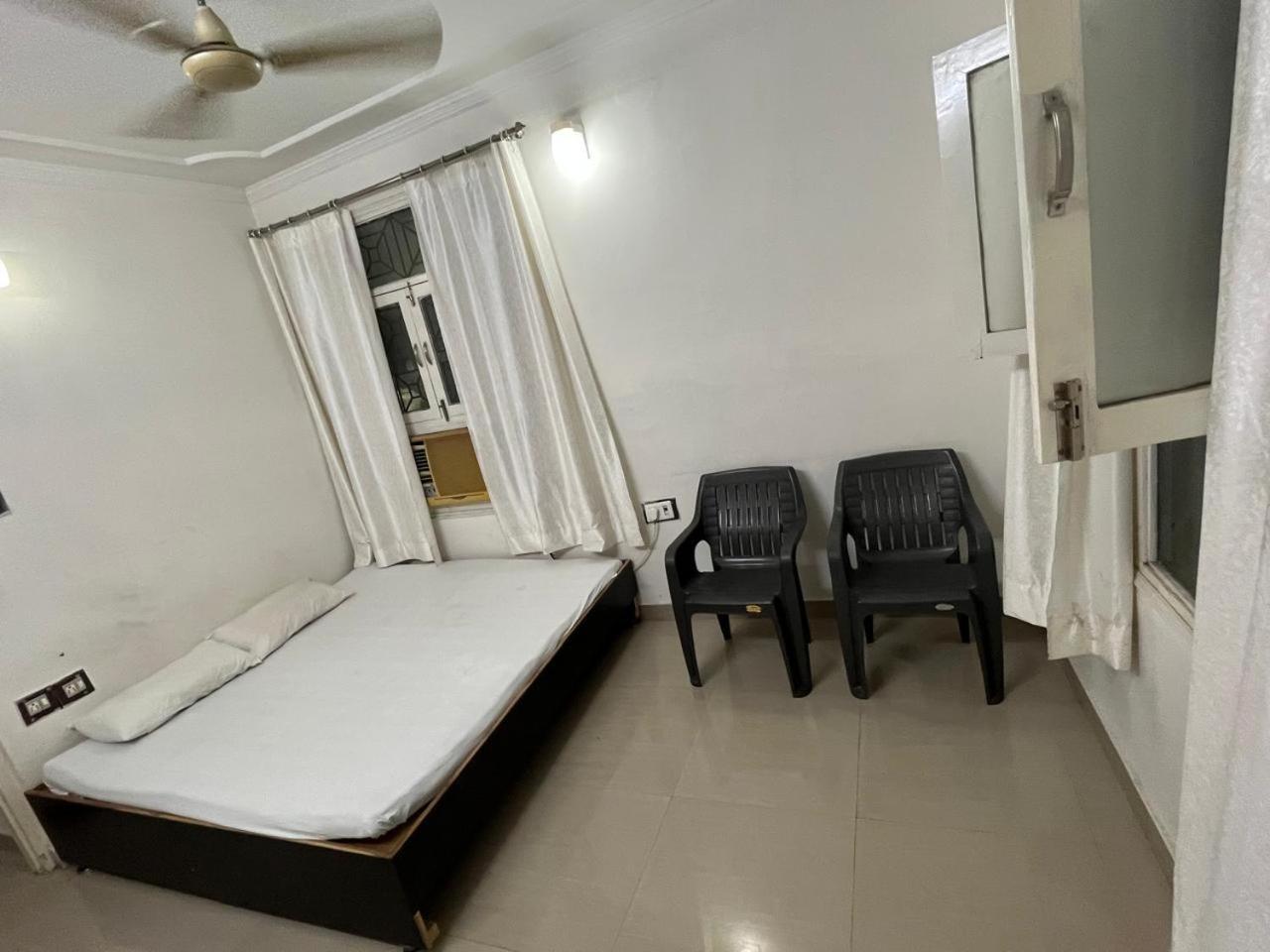 Kanha Homestay *