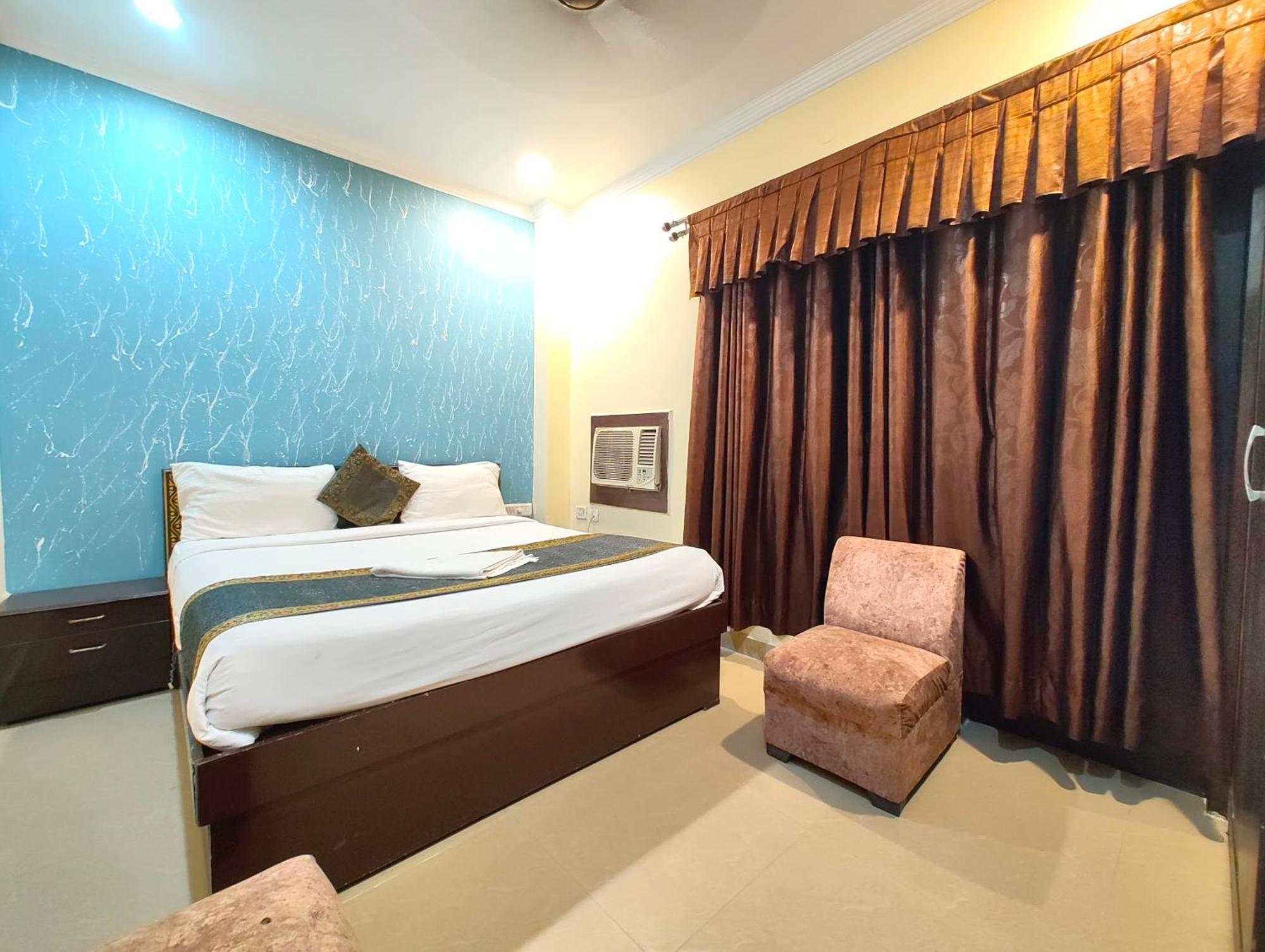 Ashoka Grand Kashi Vidyapith ! - Near Railway Station, With Wifi-restaurant-and-parking-facilities-prime-location-best Selling In Homestay