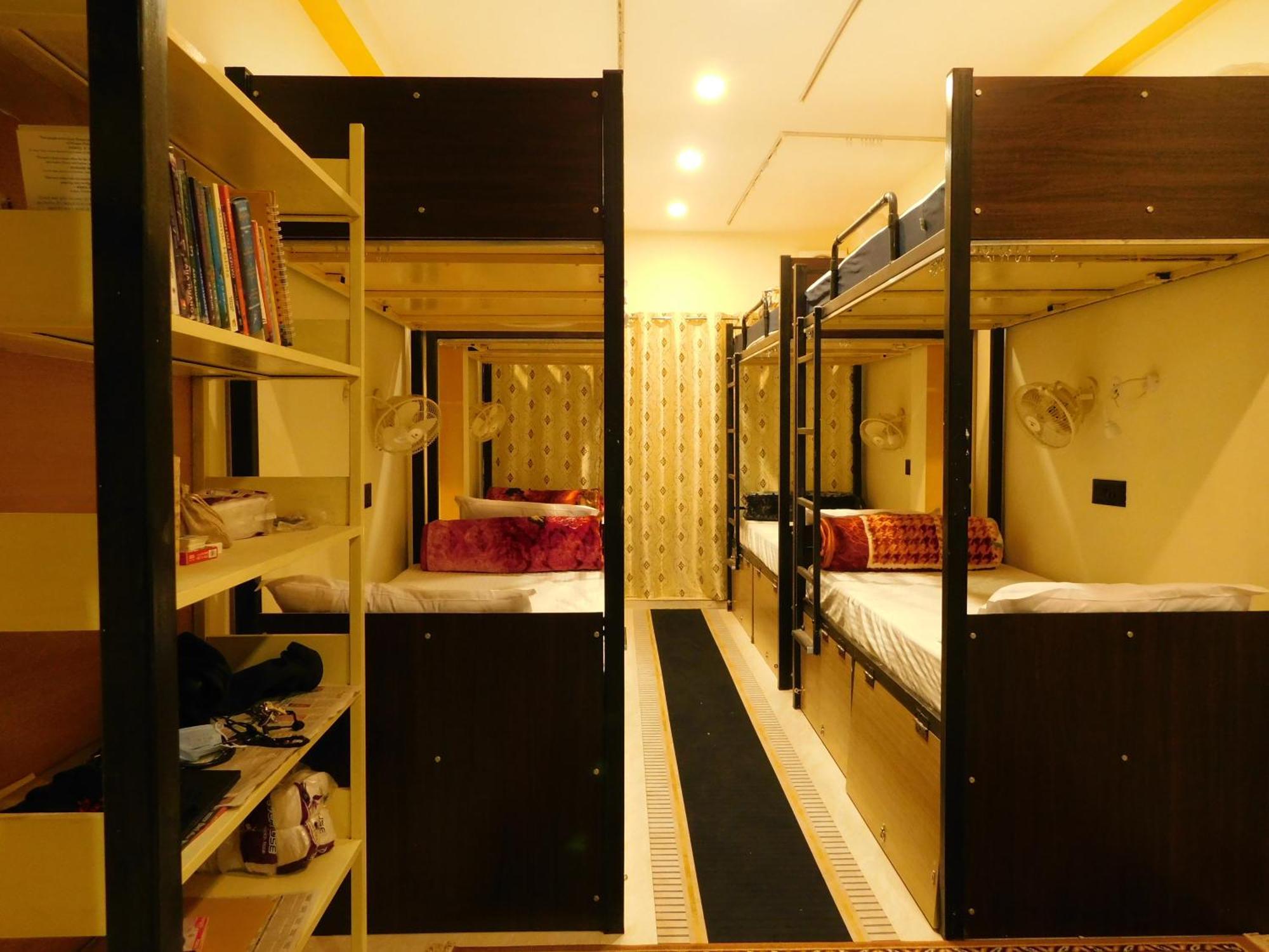 Camp24x7 Hostel Varanasi