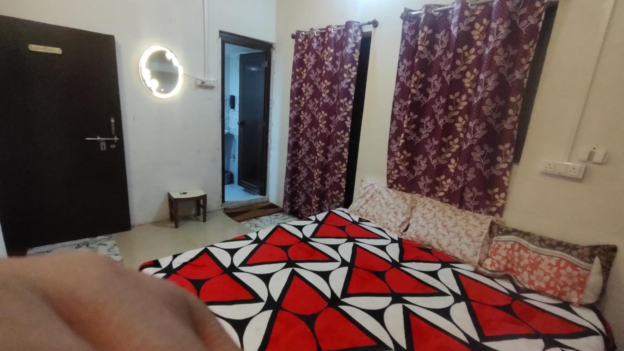 Ayurveda Bhavan Non-ac * Varanasi